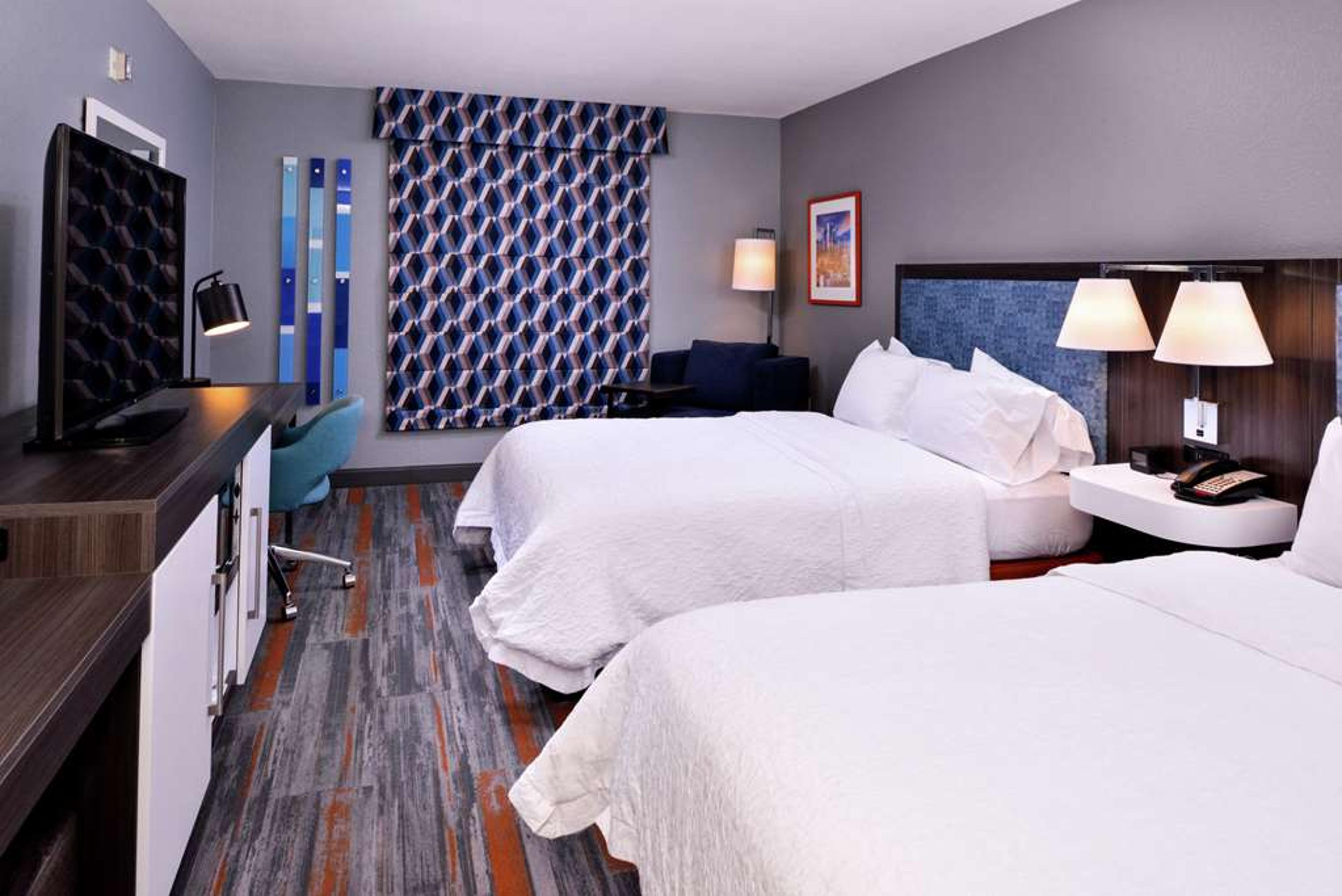 Hampton Inn &amp; Suites Legacy Park/Frisco TX