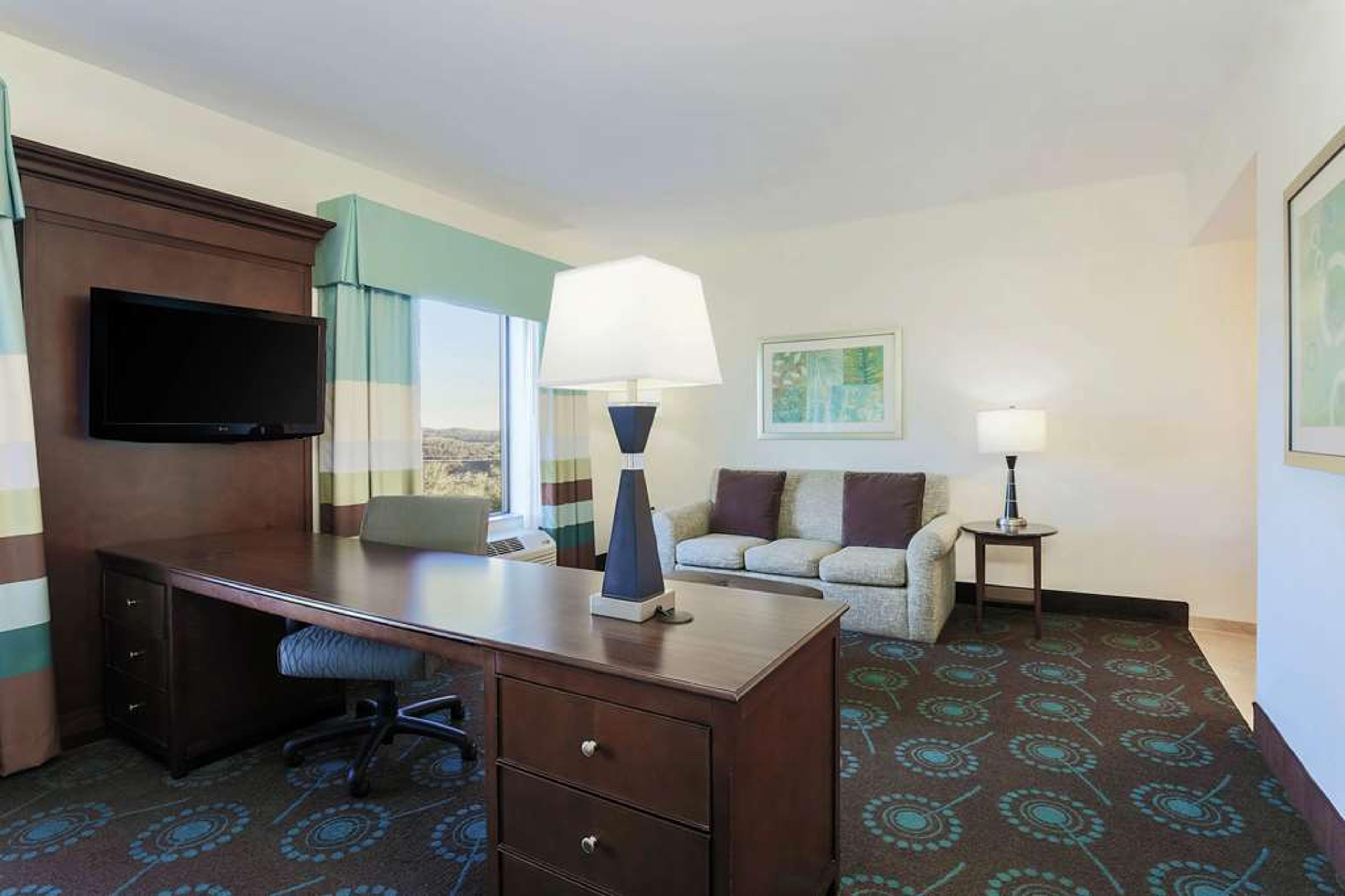 Hampton Inn &amp; Suites Wheeling-The Highlands,