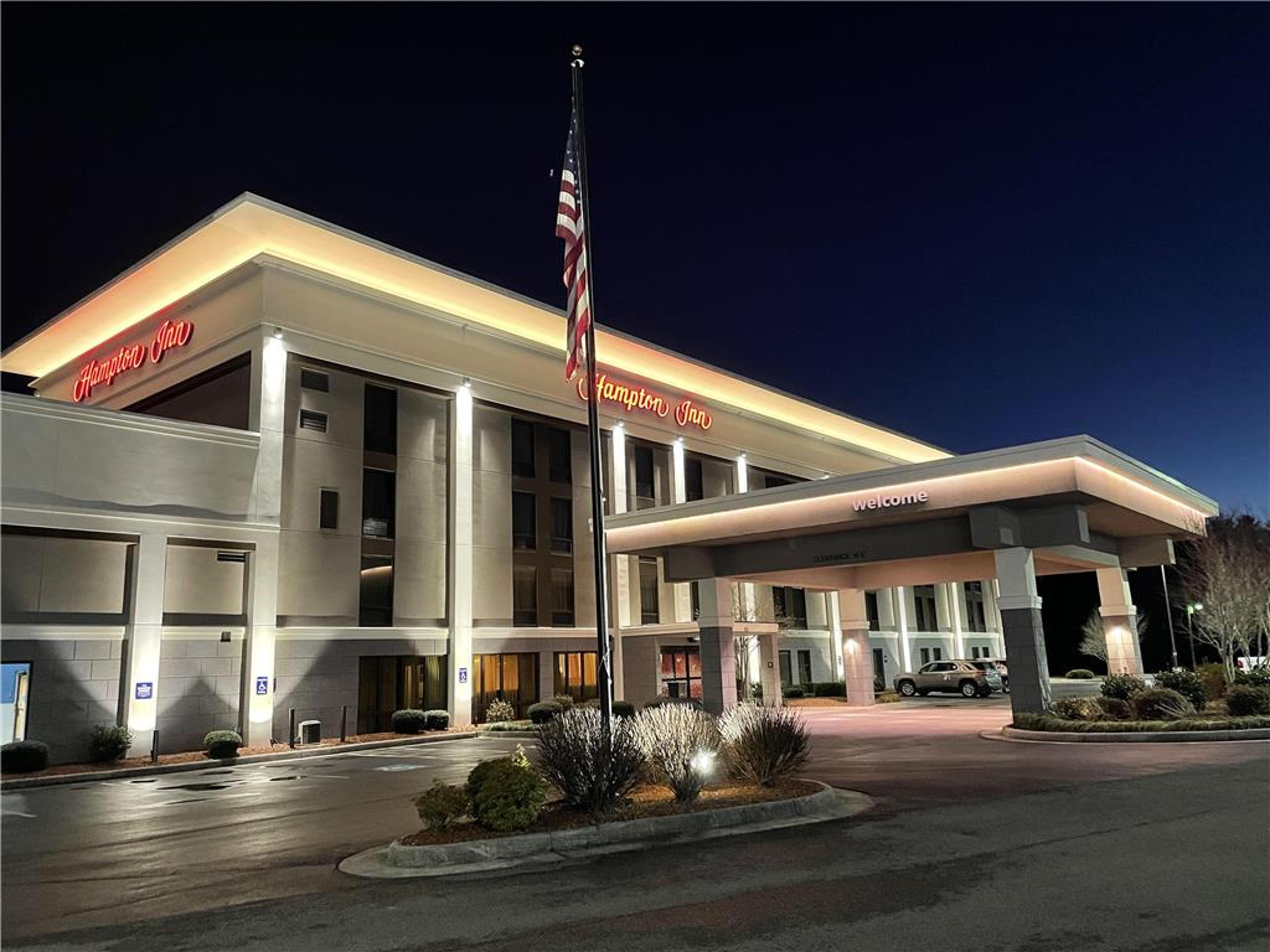 HAMPTON INN HILLSVILLE