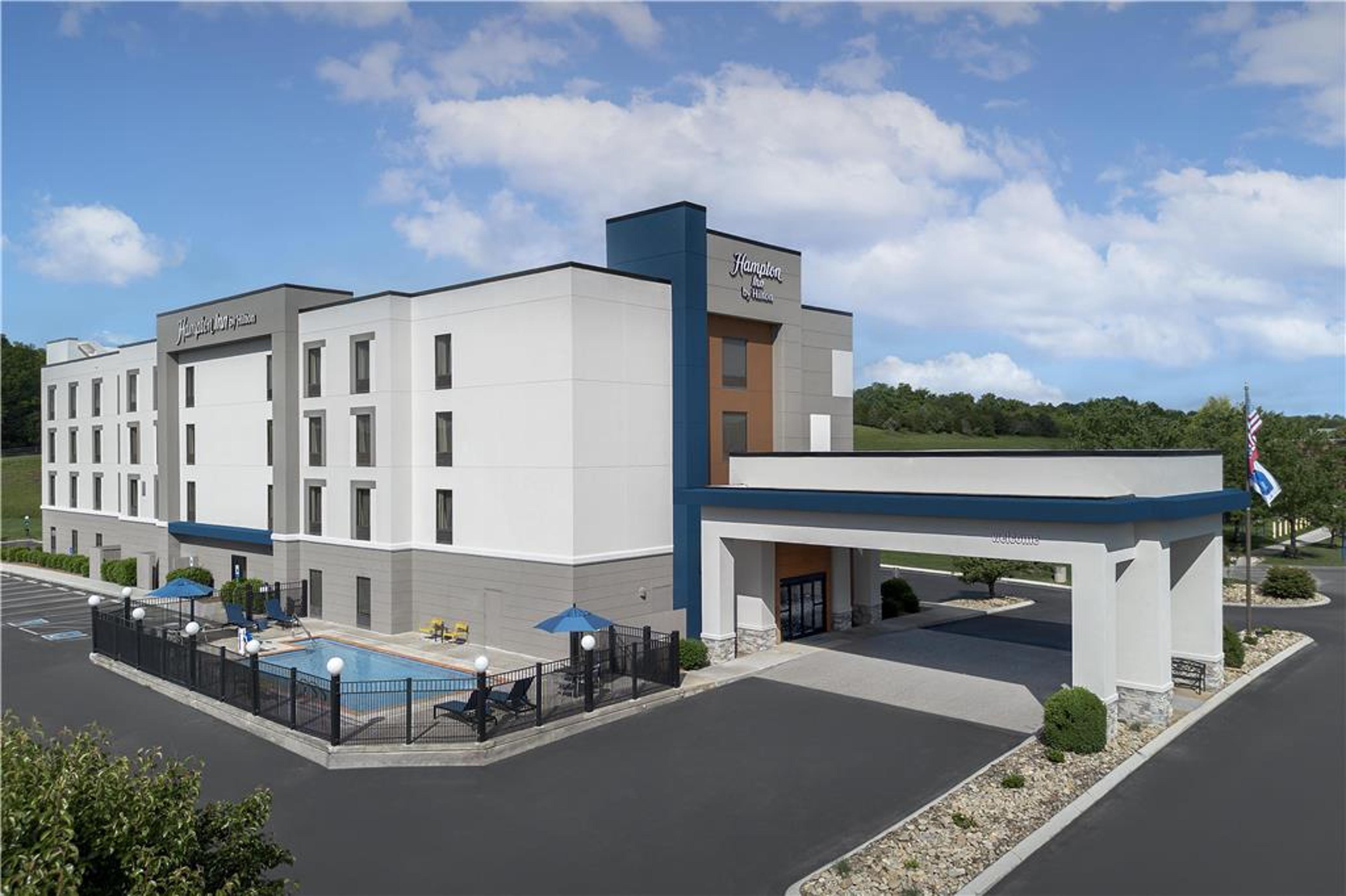 Hampton Inn Lenoir City, TN