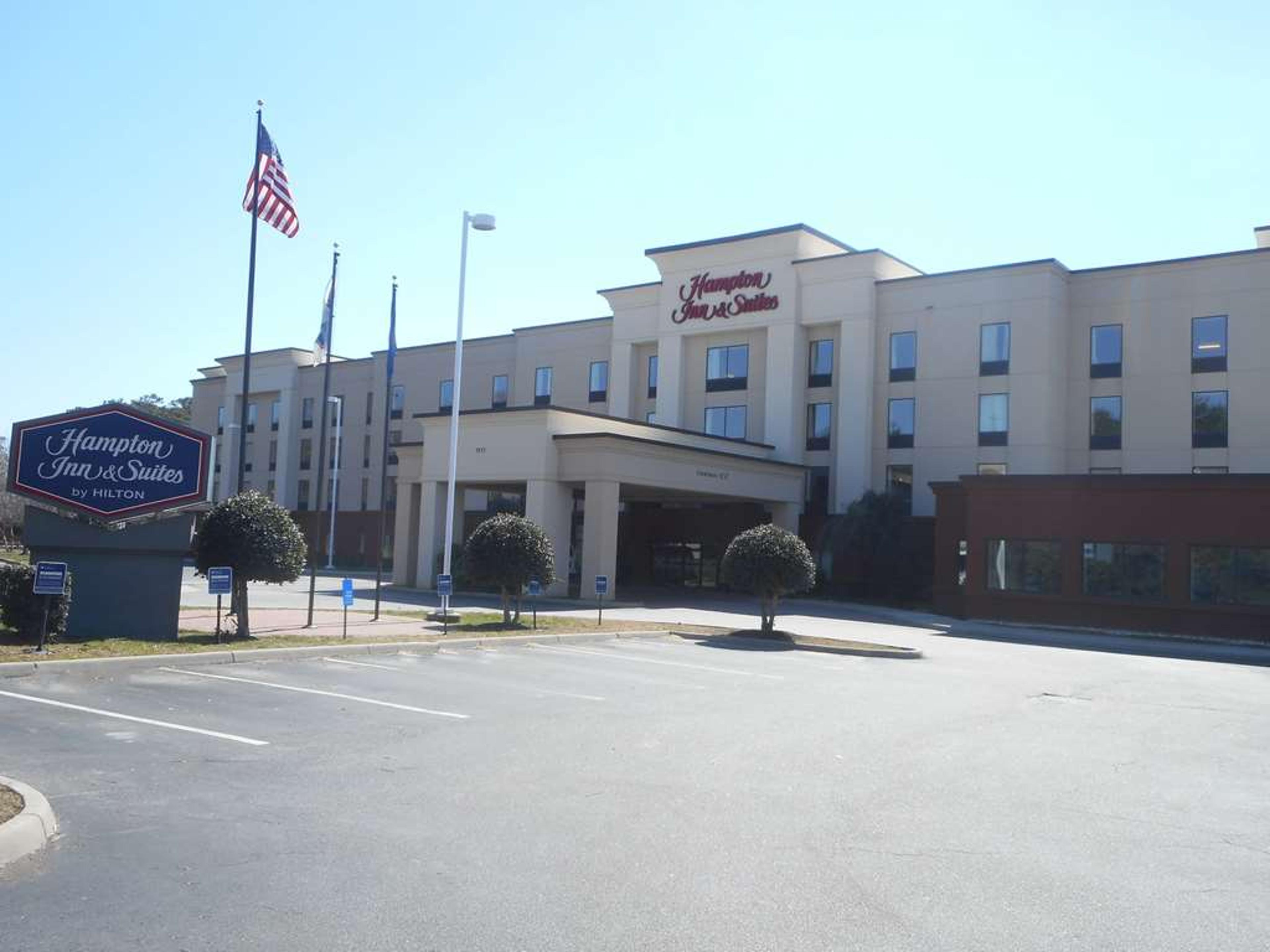 Hampton Inn &amp; Suites Norfolk-Airport