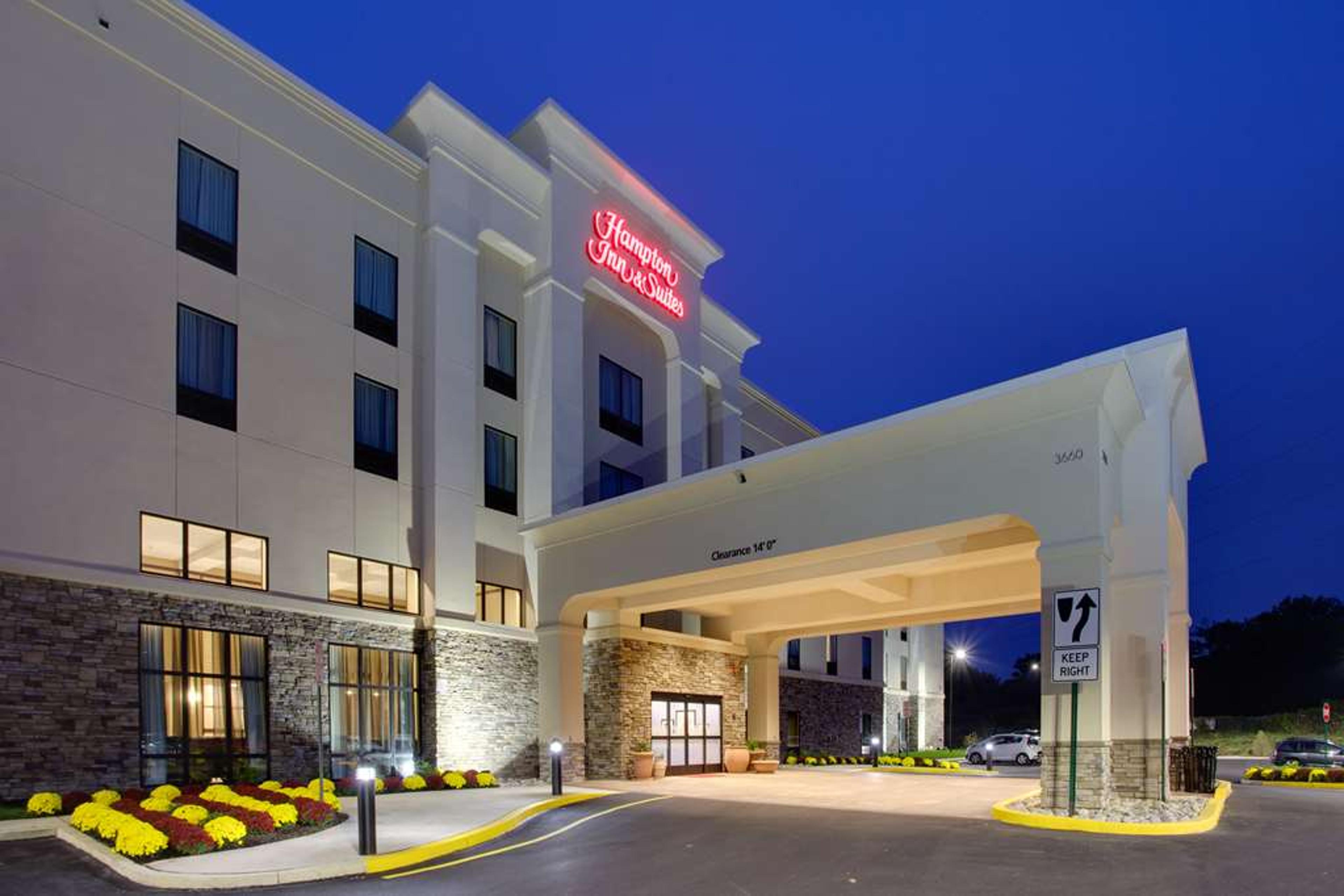 HAMPTON INN AND SUITES PHILADELPHIA