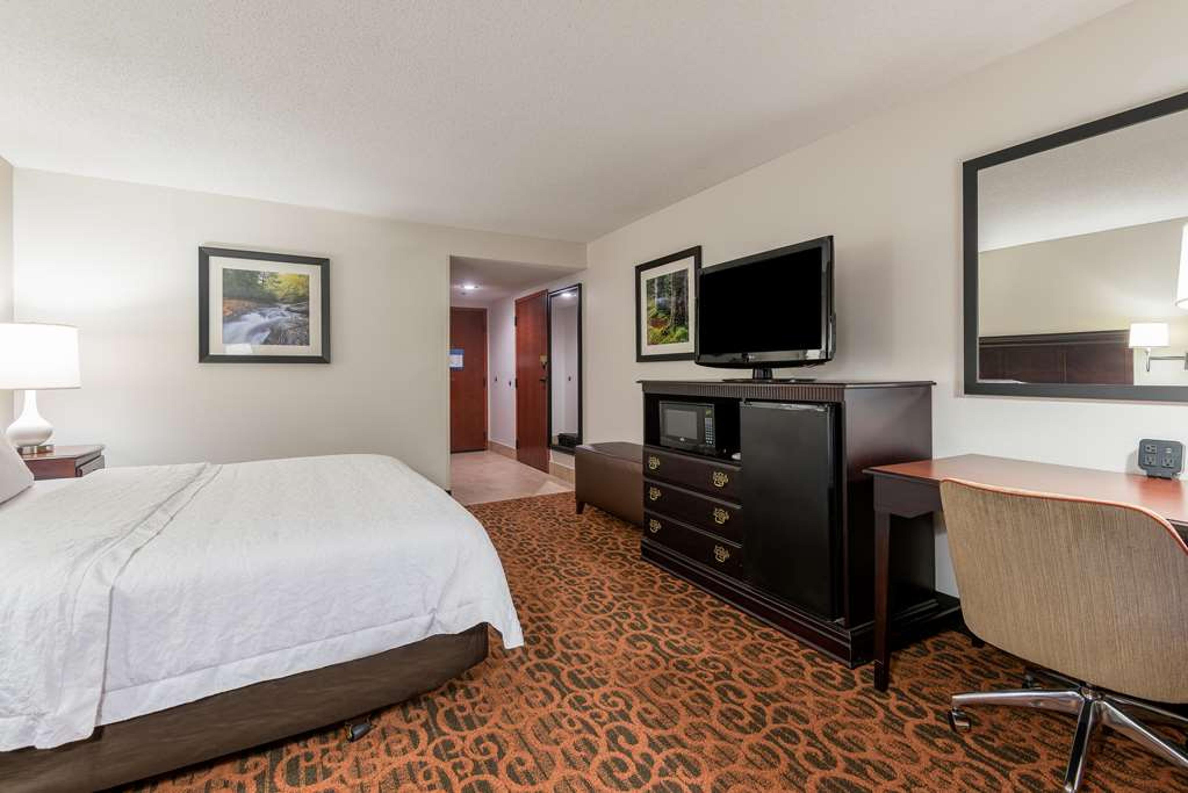 Hampton Inn Parkersburg-Mineral Wells, WV