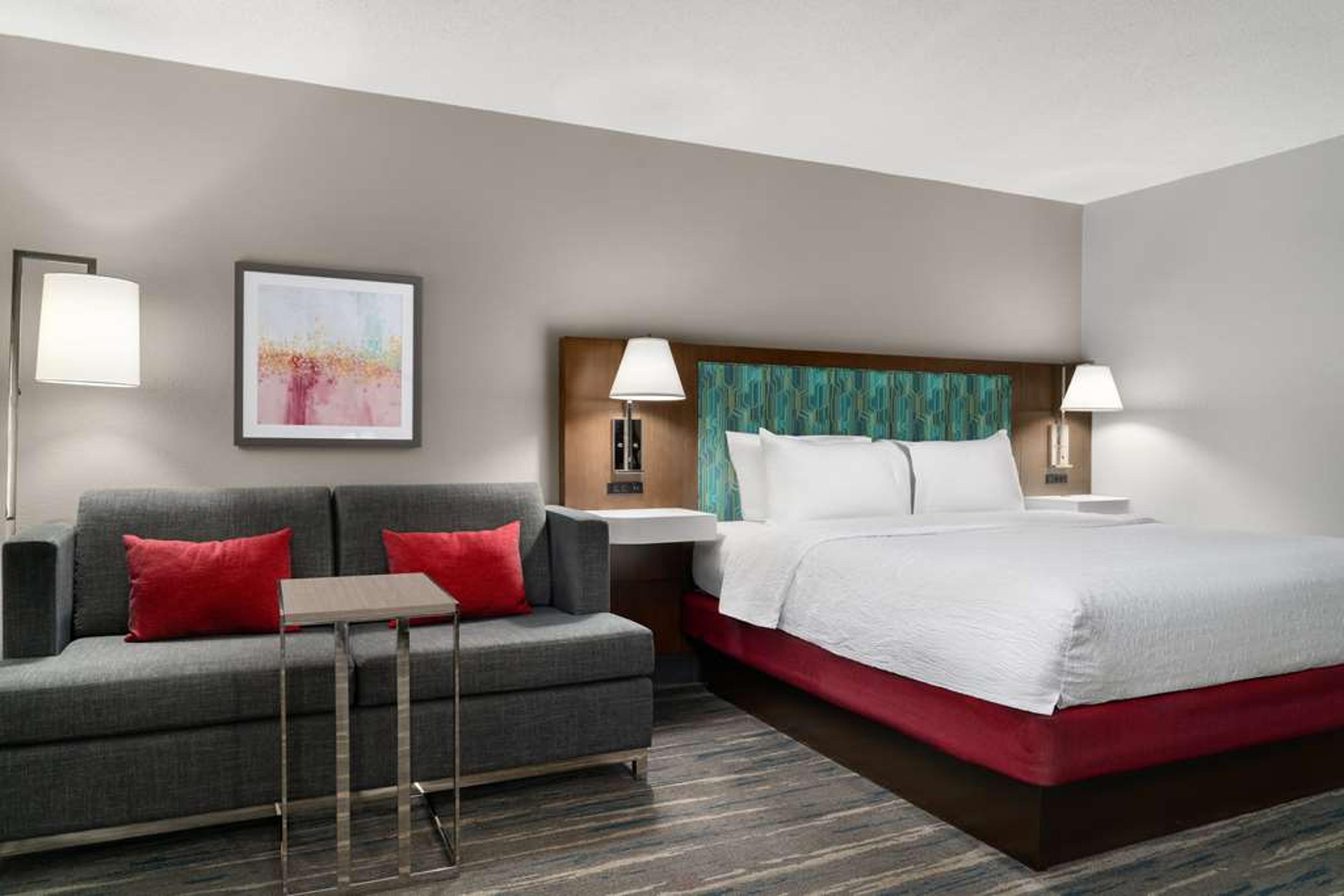 Hampton Inn Roanoke-Hollins/I-81