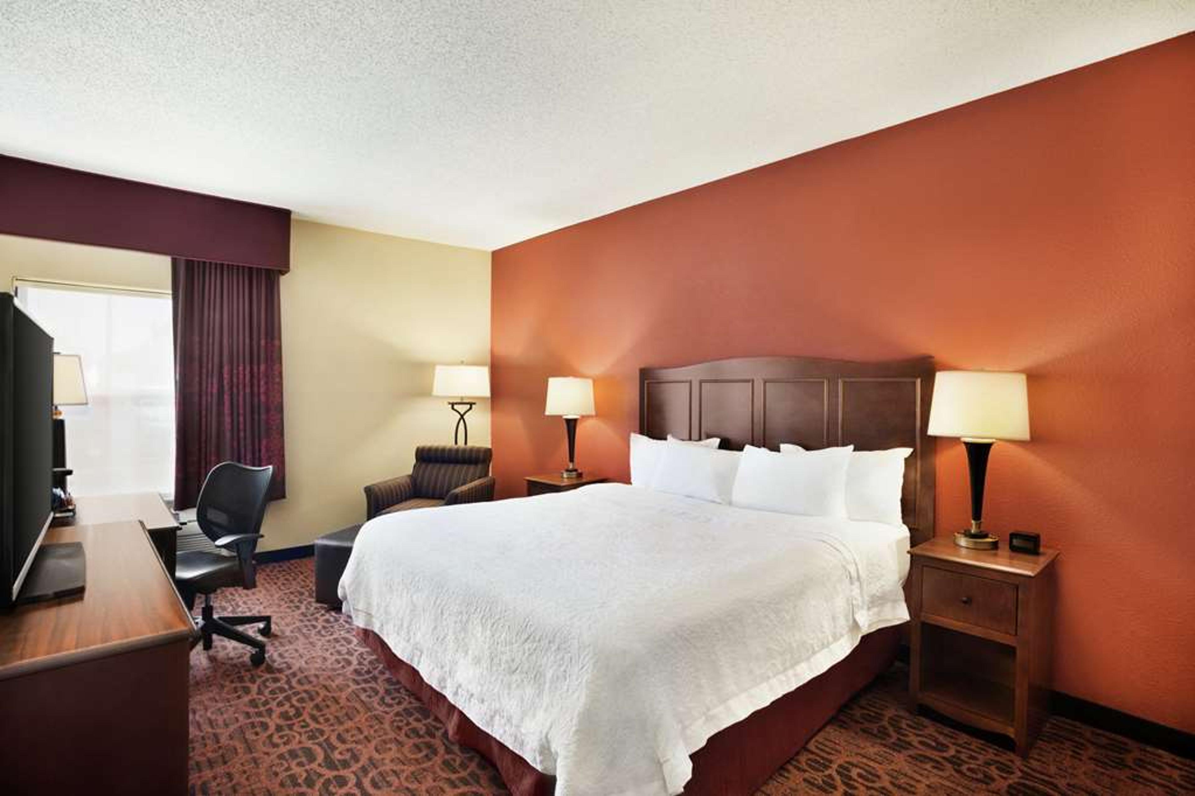 Hampton Inn Shawnee