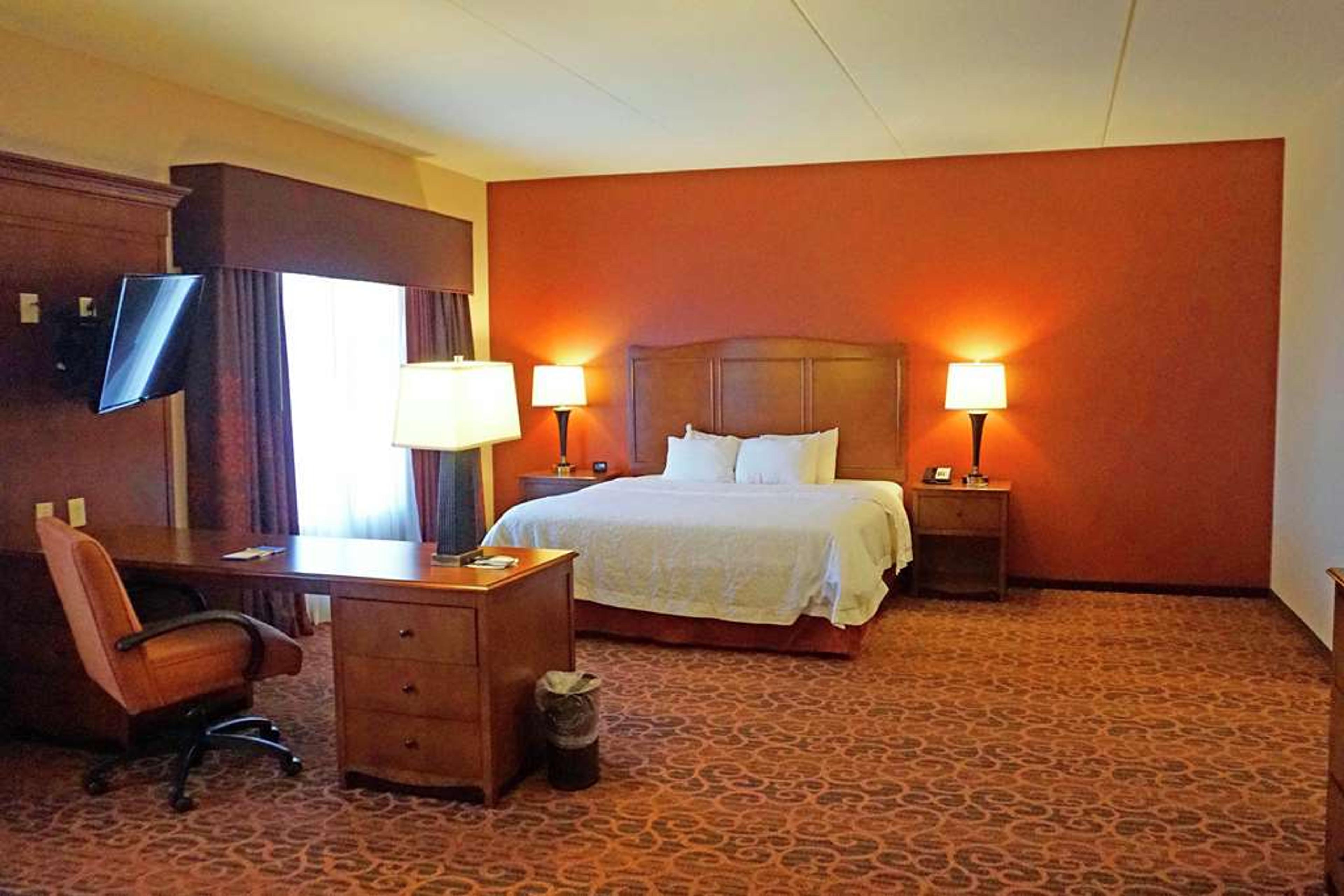 Hampton Inn Waynesburg, PA