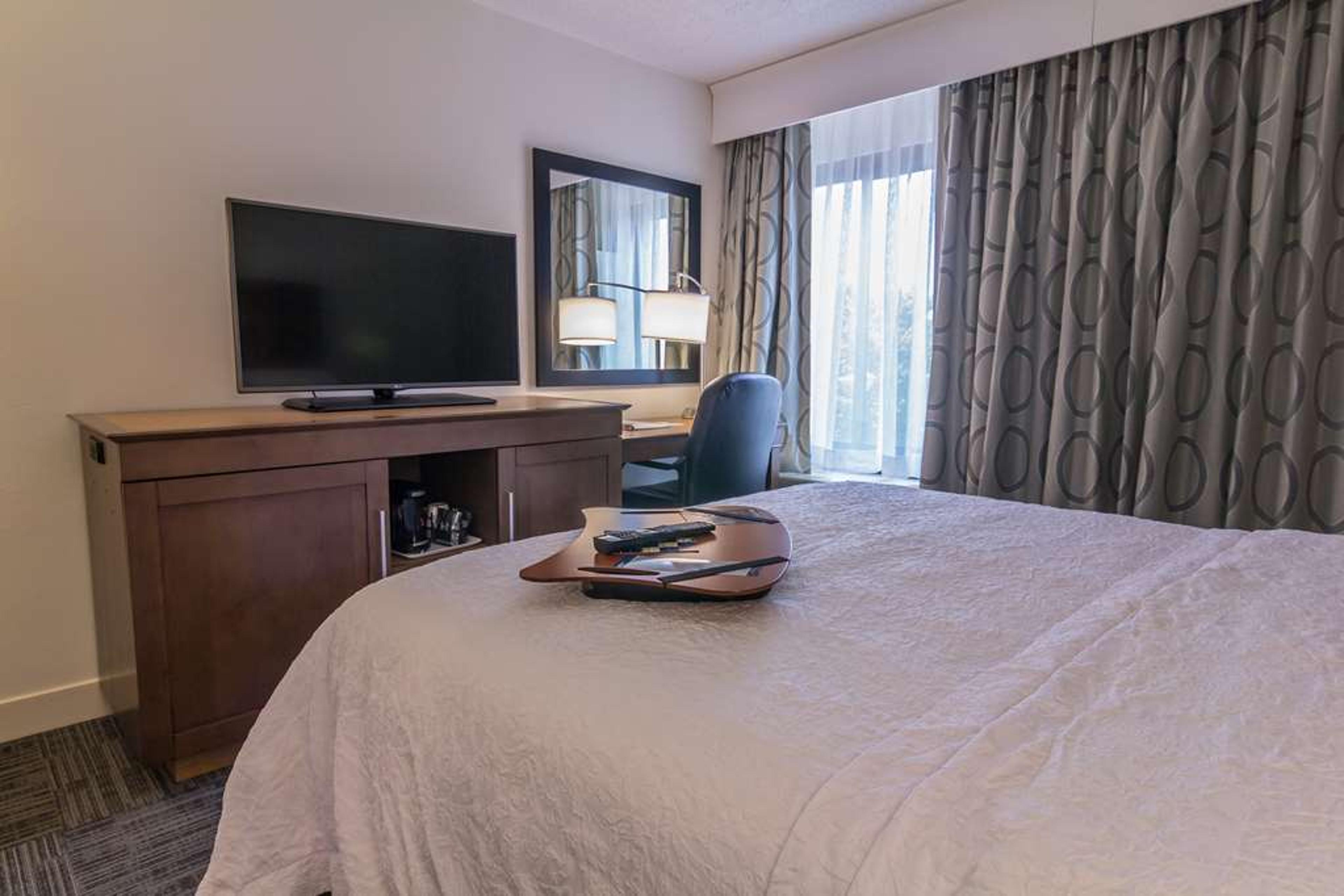 Hampton Inn Winchester University Mall
