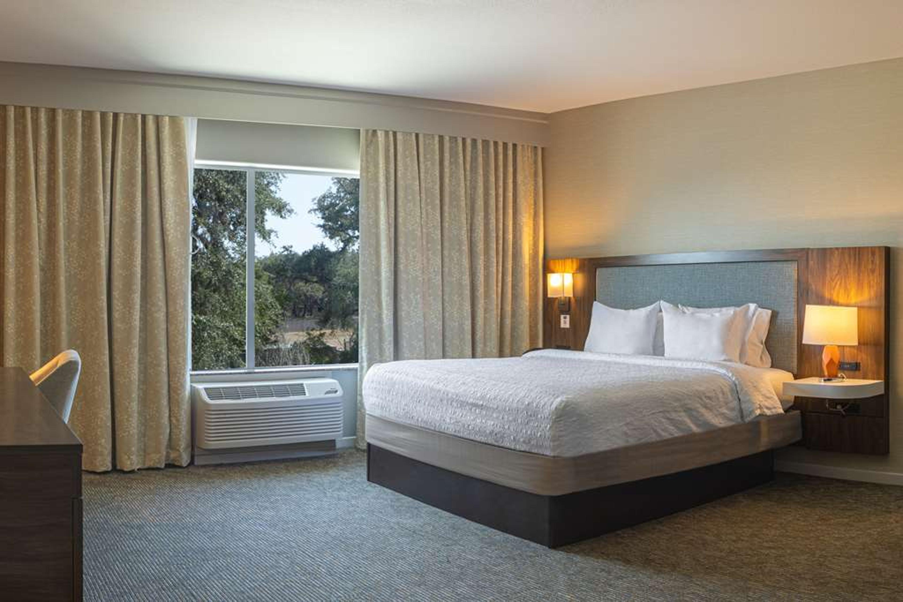 Hampton Inn and Suites Boerne, TX