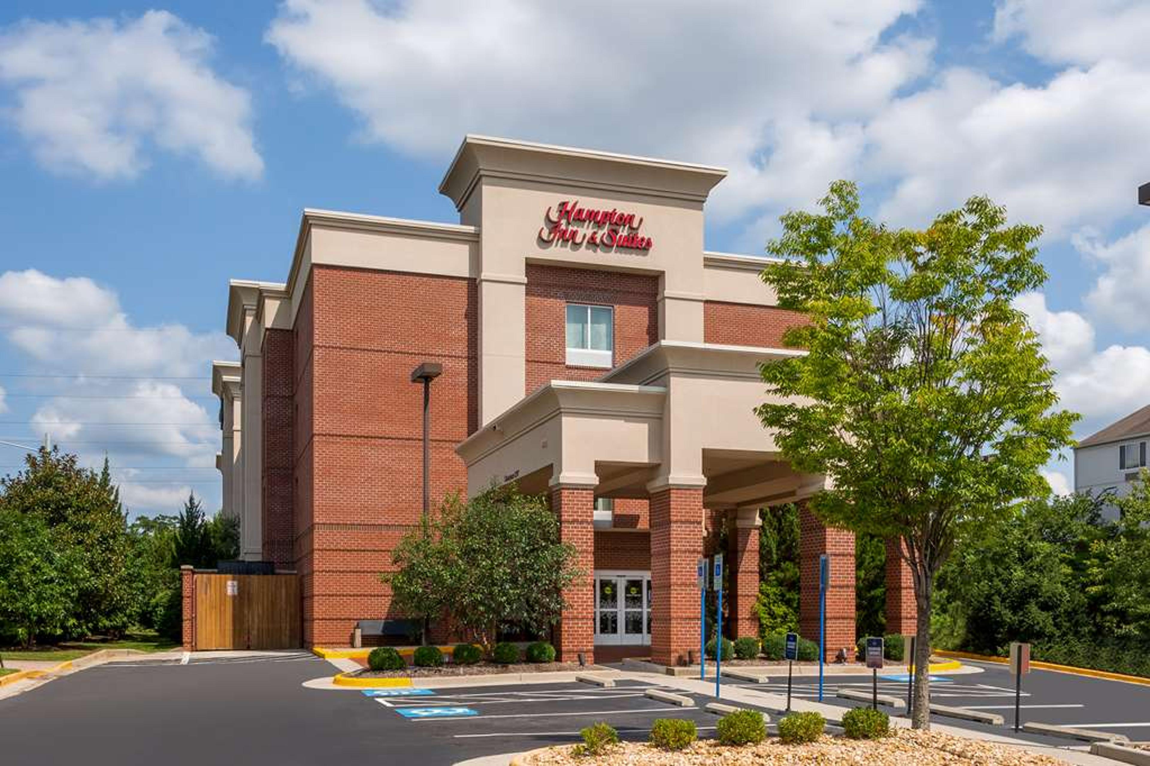 Hampton Inn &amp; Suites Herndon-Reston
