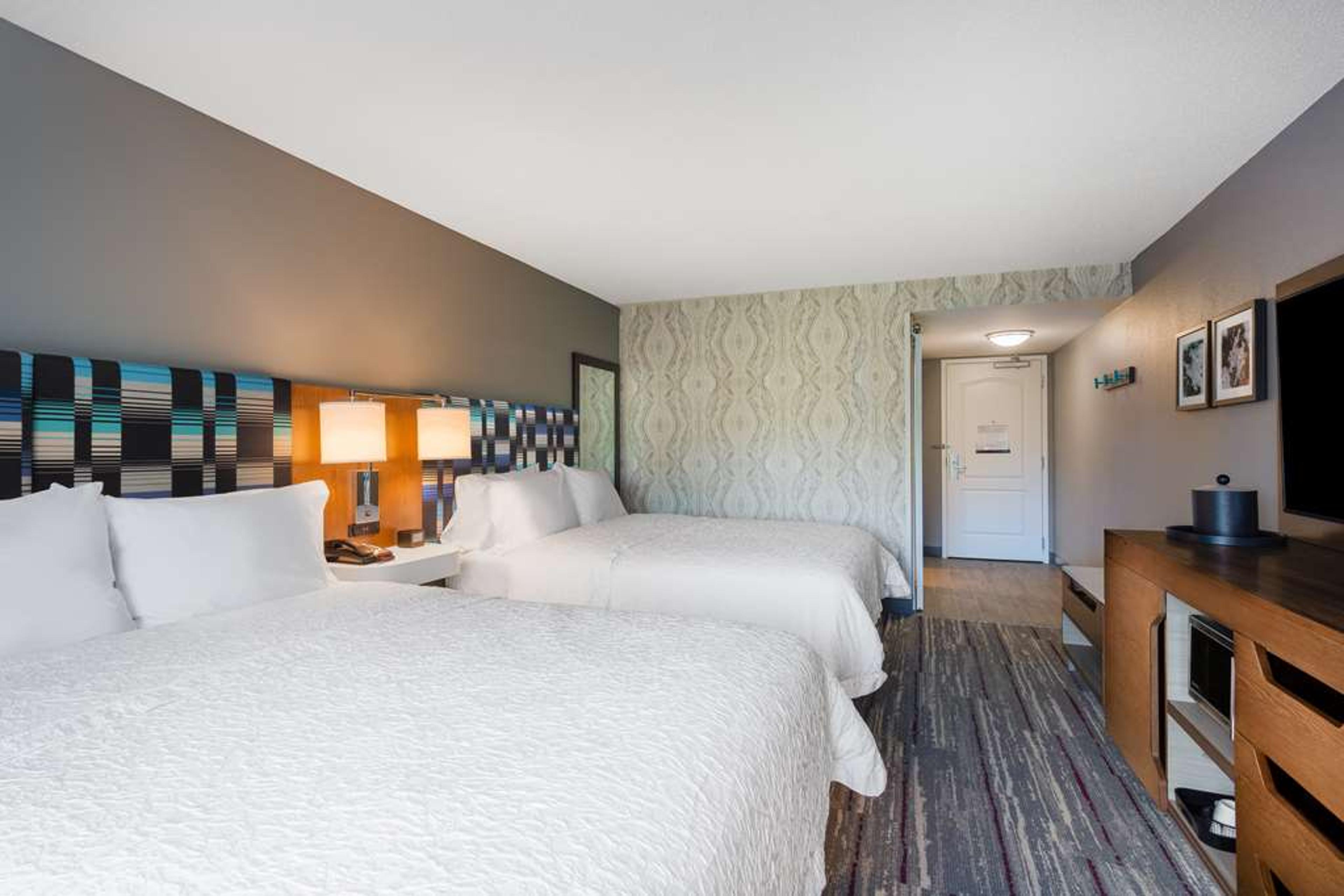 Hampton Inn &amp; Suites Herndon-Reston