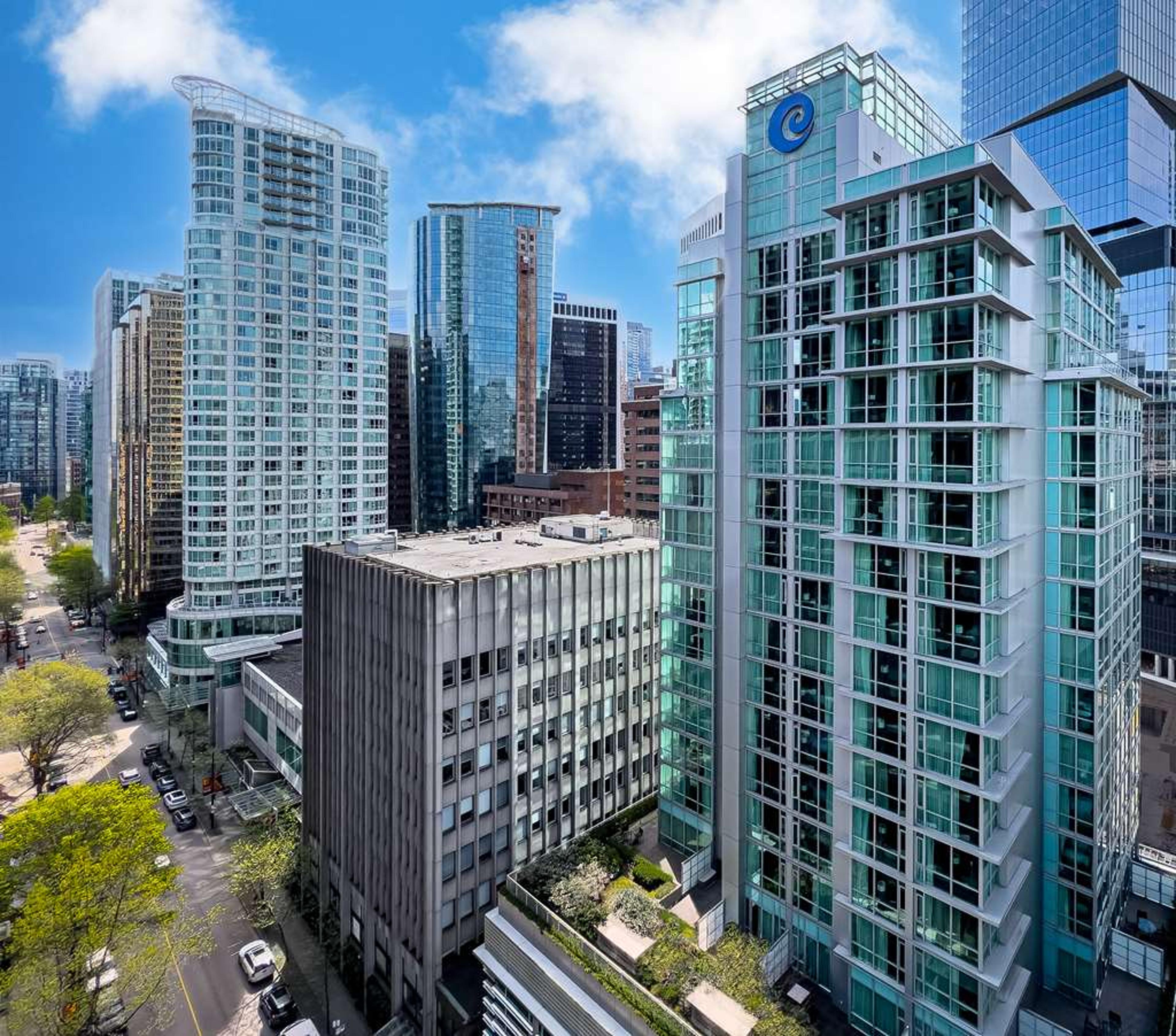 COAST COAL HARBOUR VANCOUVER HOTEL