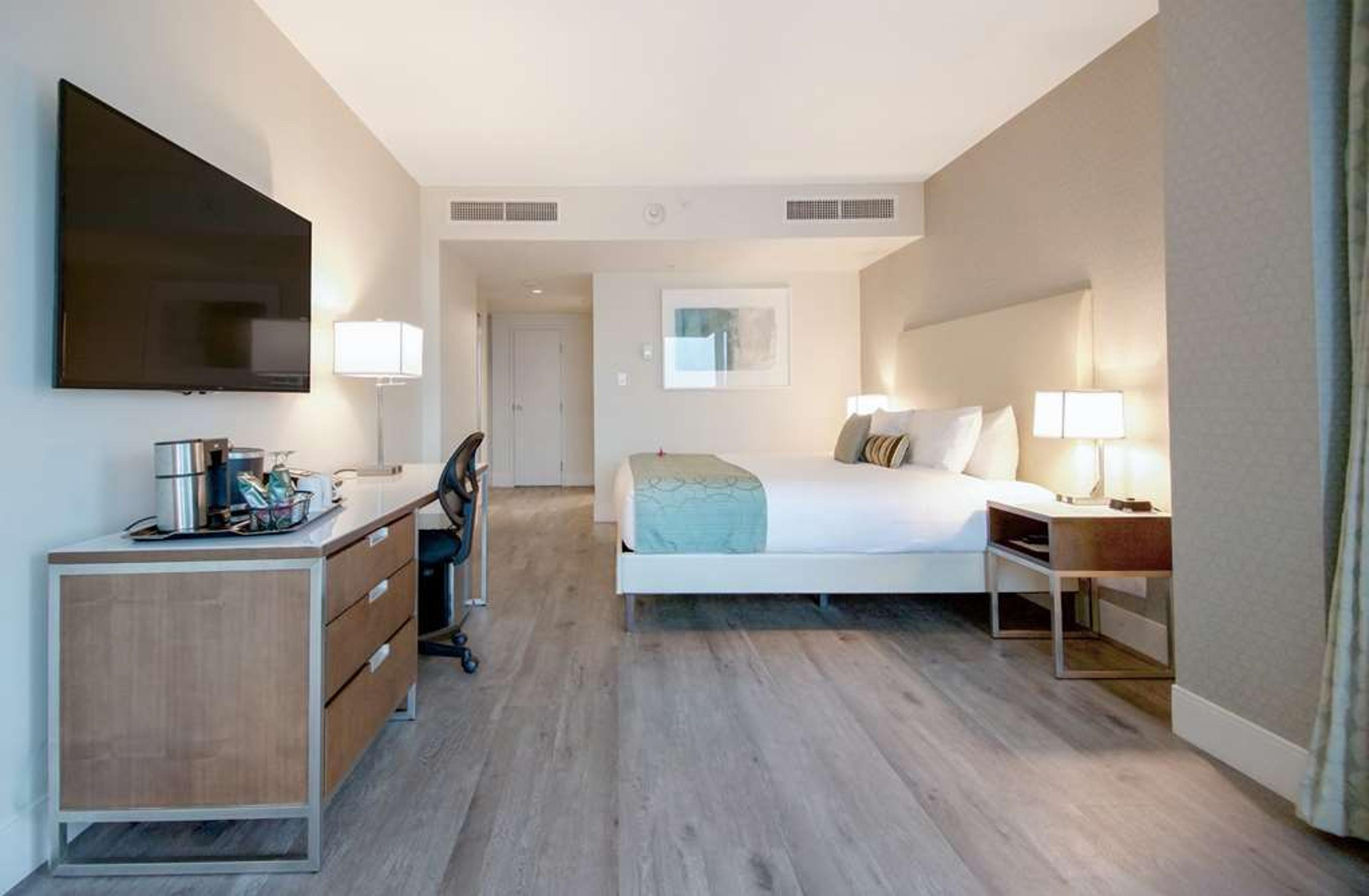 COAST COAL HARBOUR VANCOUVER HOTEL