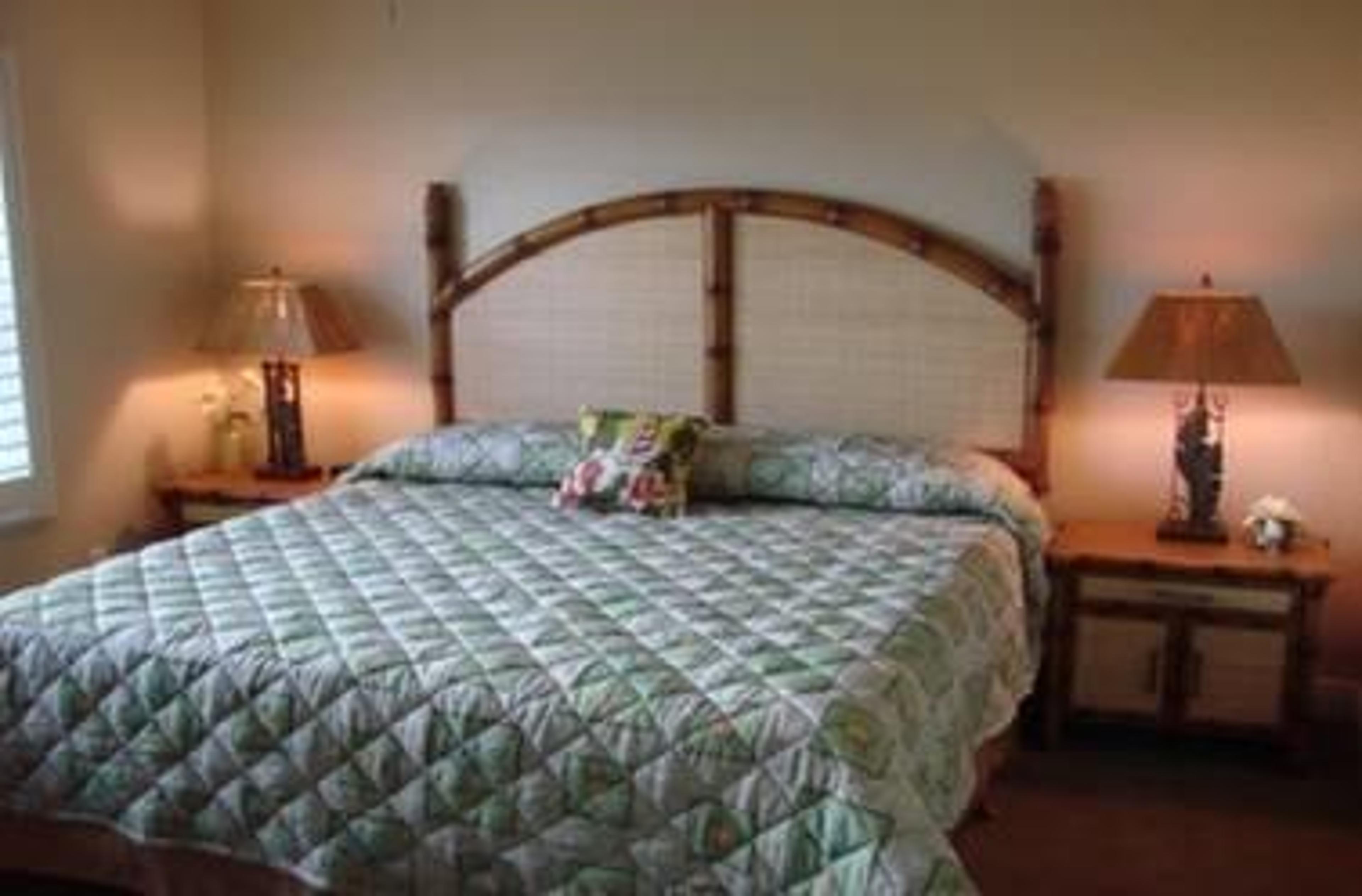 VILLAS AT REGAL PALMS