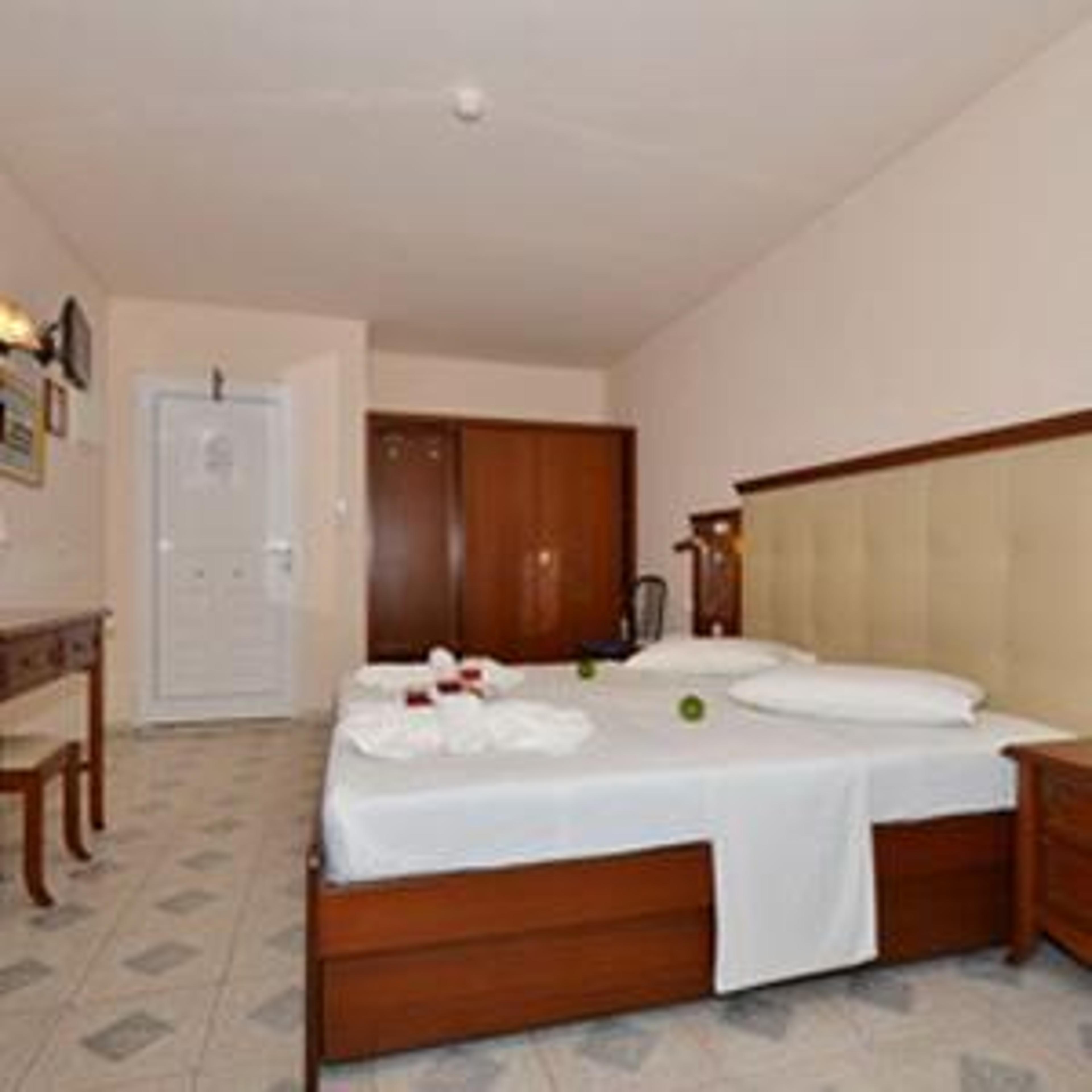 SOUSOURAS HOTEL