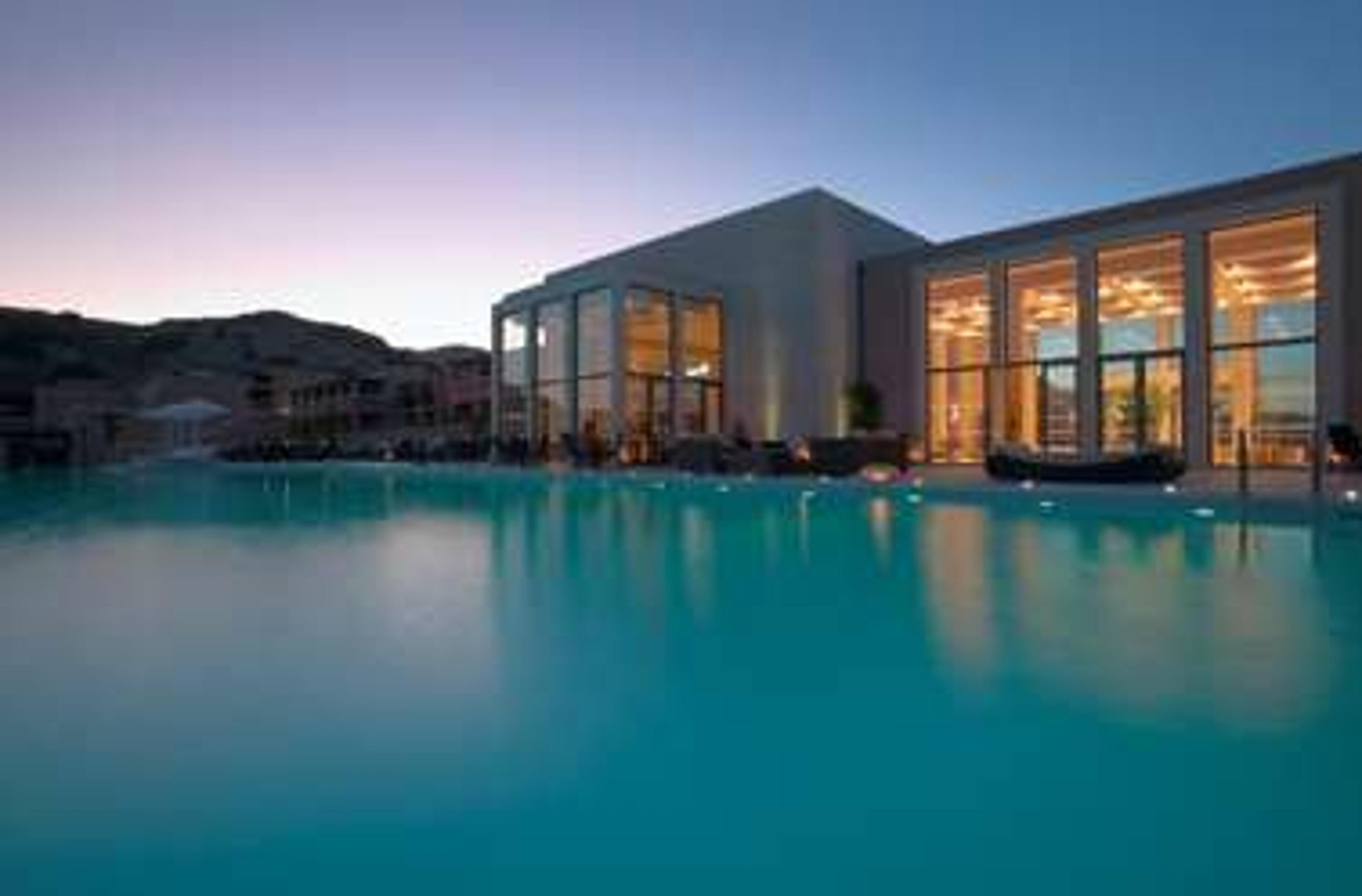 HELONA RESORT