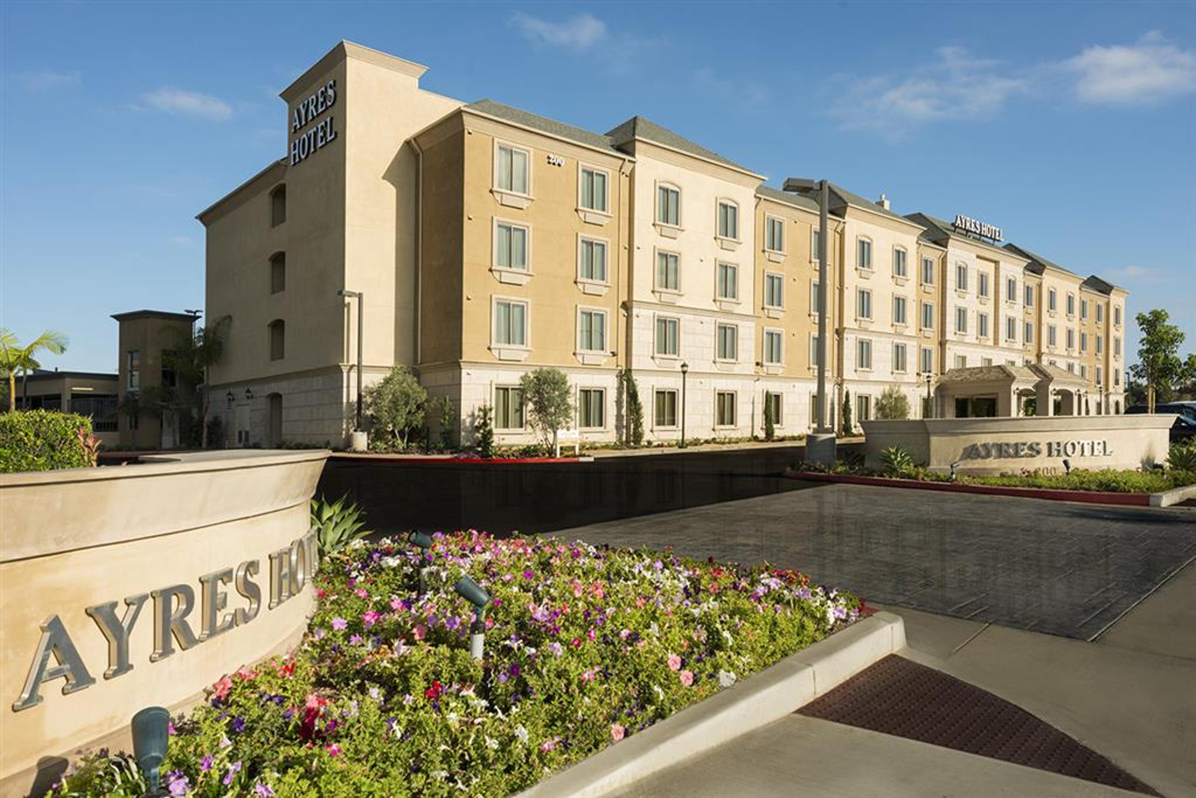 AYRES HOTEL ORANGE