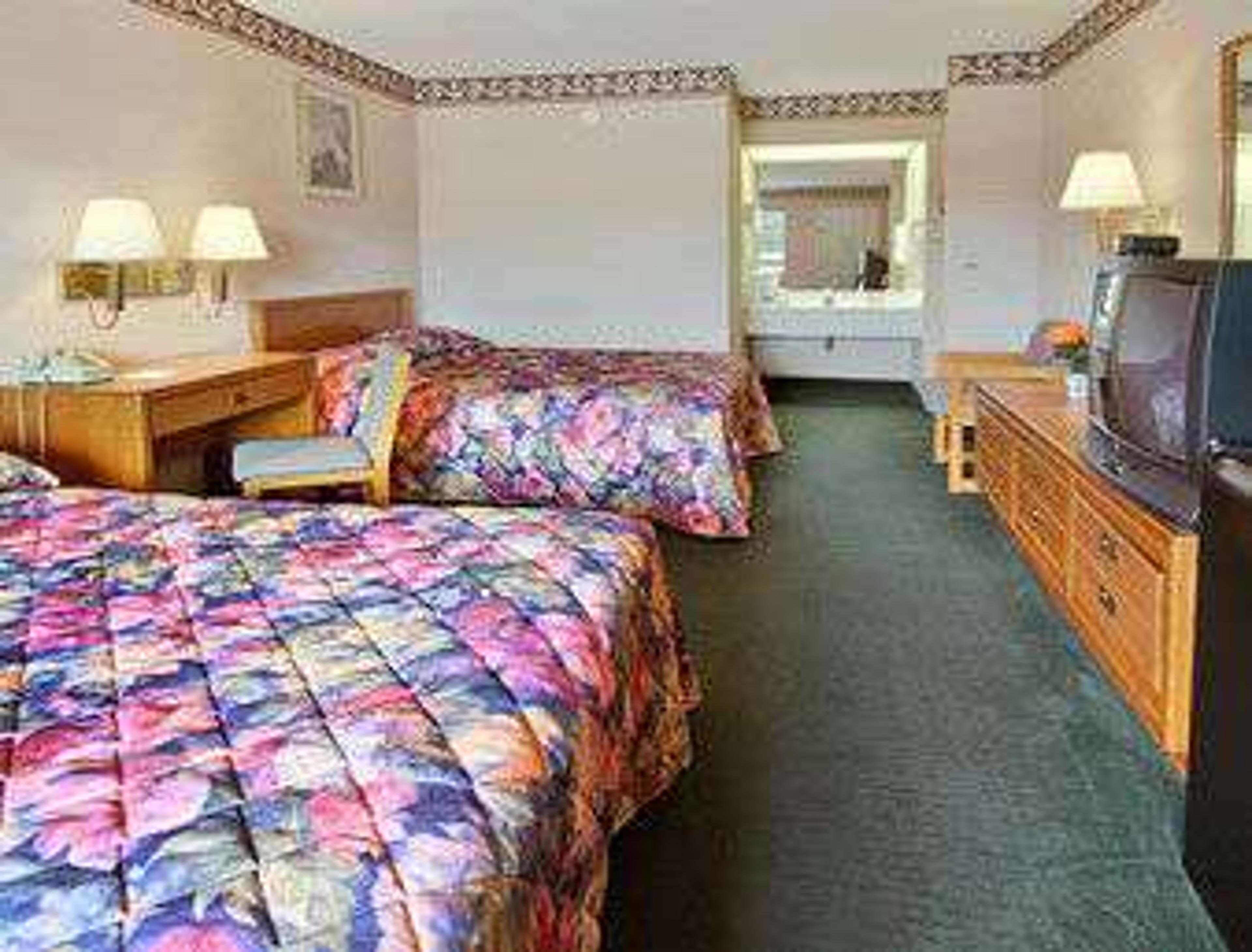 Knights Inn Cleveland