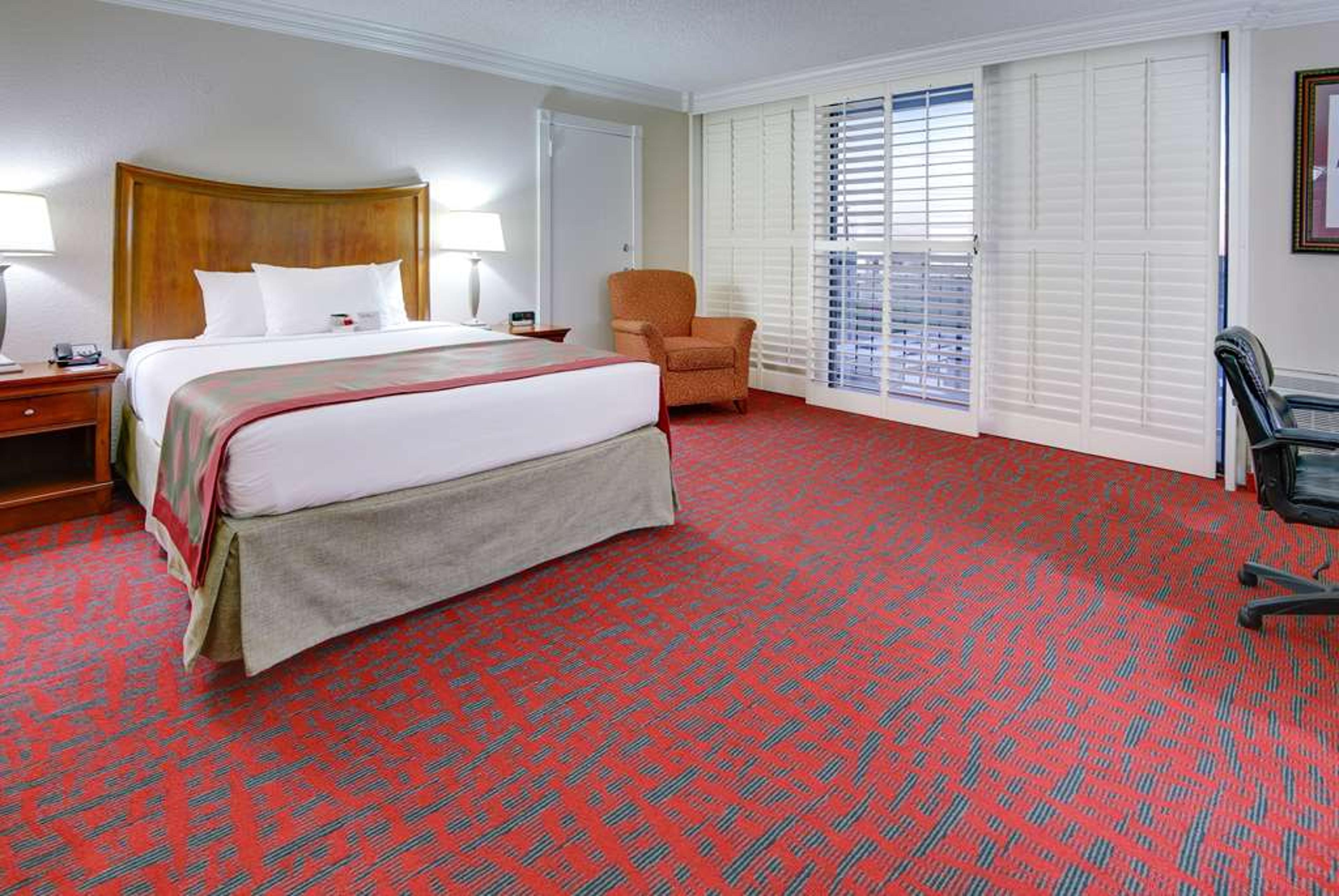 RAMADA BY WYNDHAM, METAIRIE NEW ORL