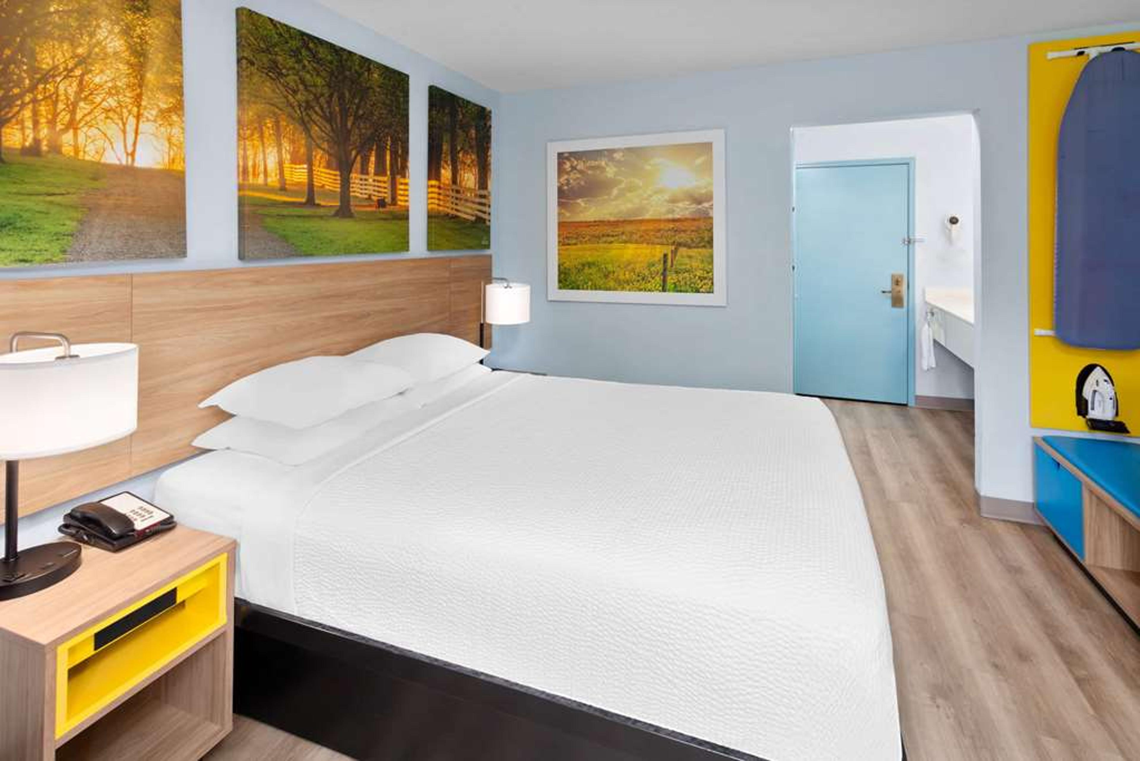 DAYS INN & SUITES BY WYNDHAM SILER