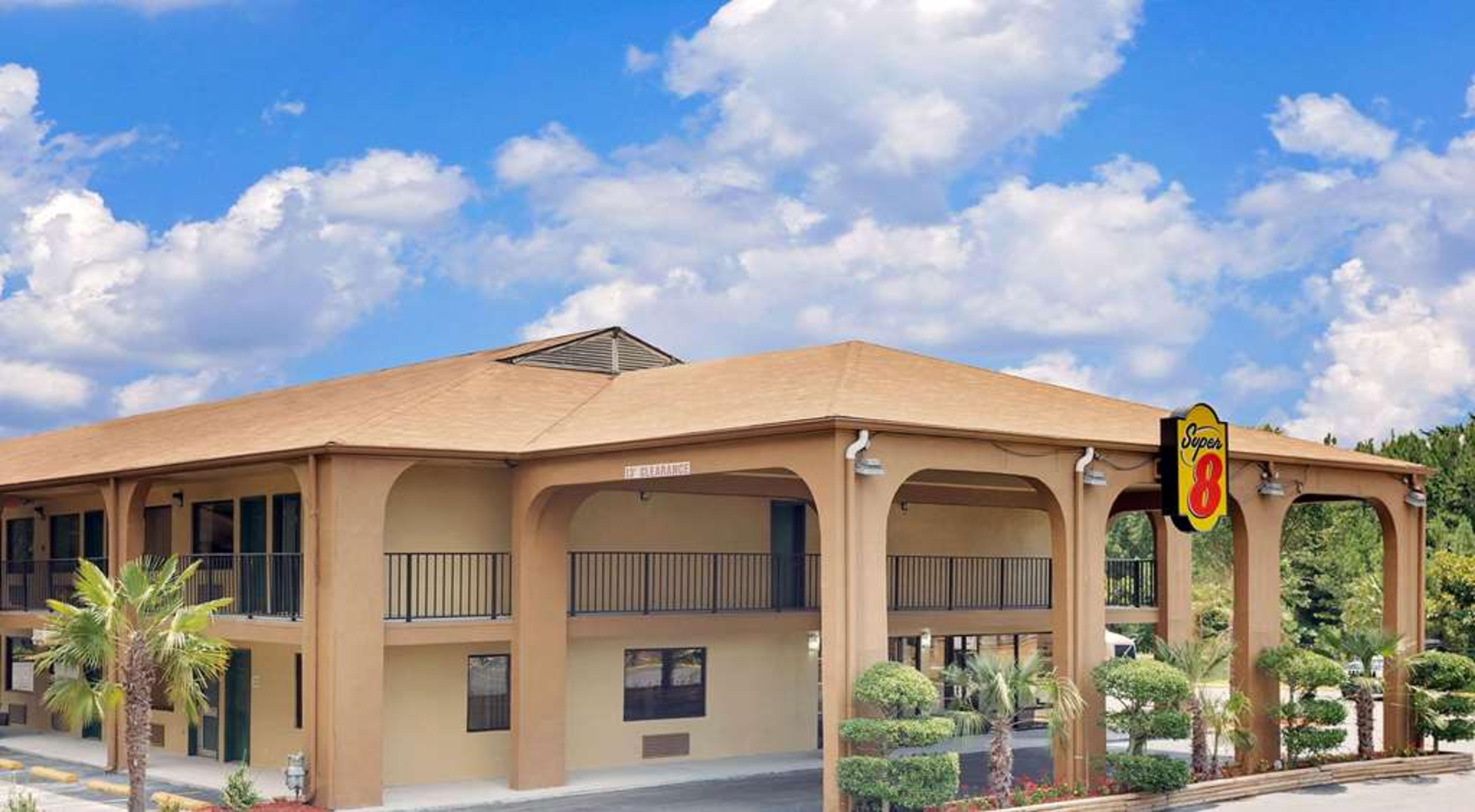 SUPER 8 BY WYNDHAM CARTERSVILLE