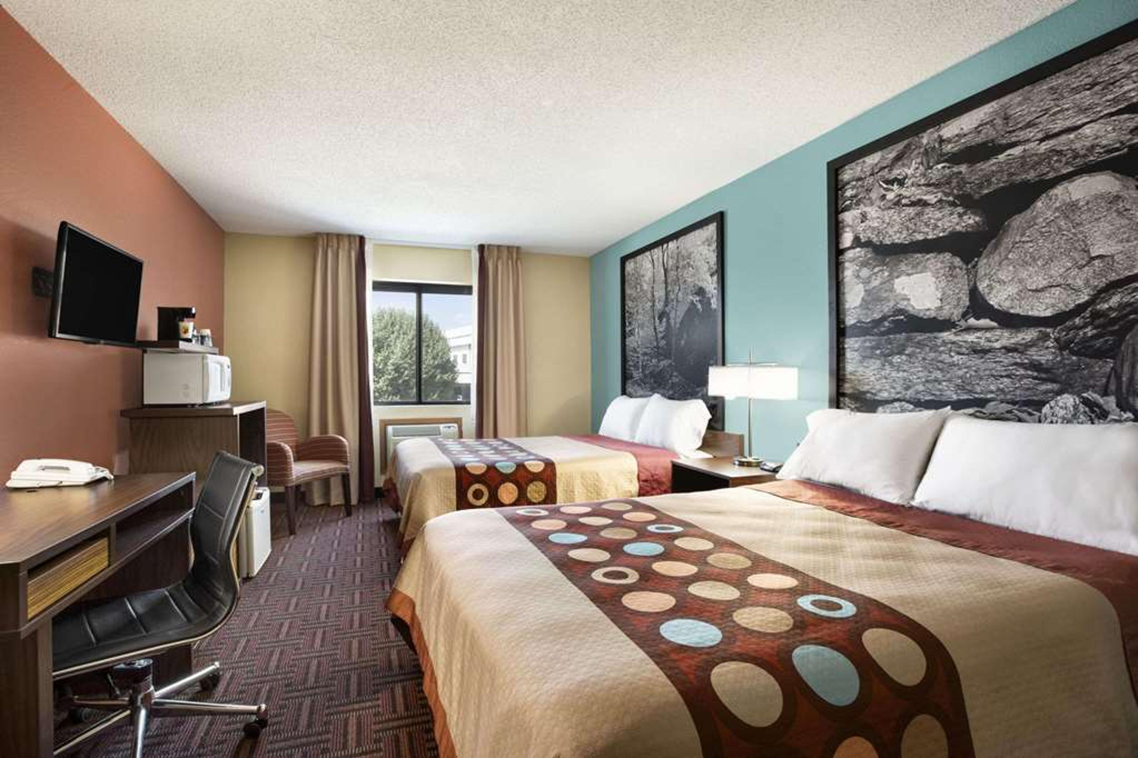 SUPER 8 BY WYNDHAM CARBONDALE