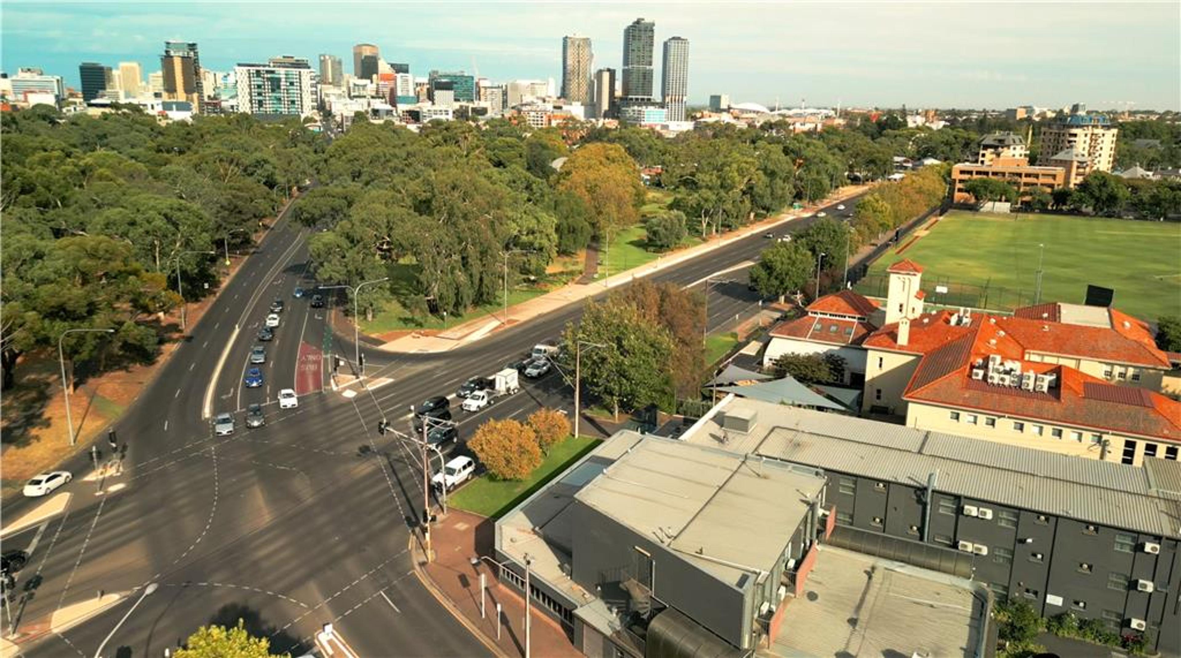 ADELAIDE ROYAL COACH HOTEL