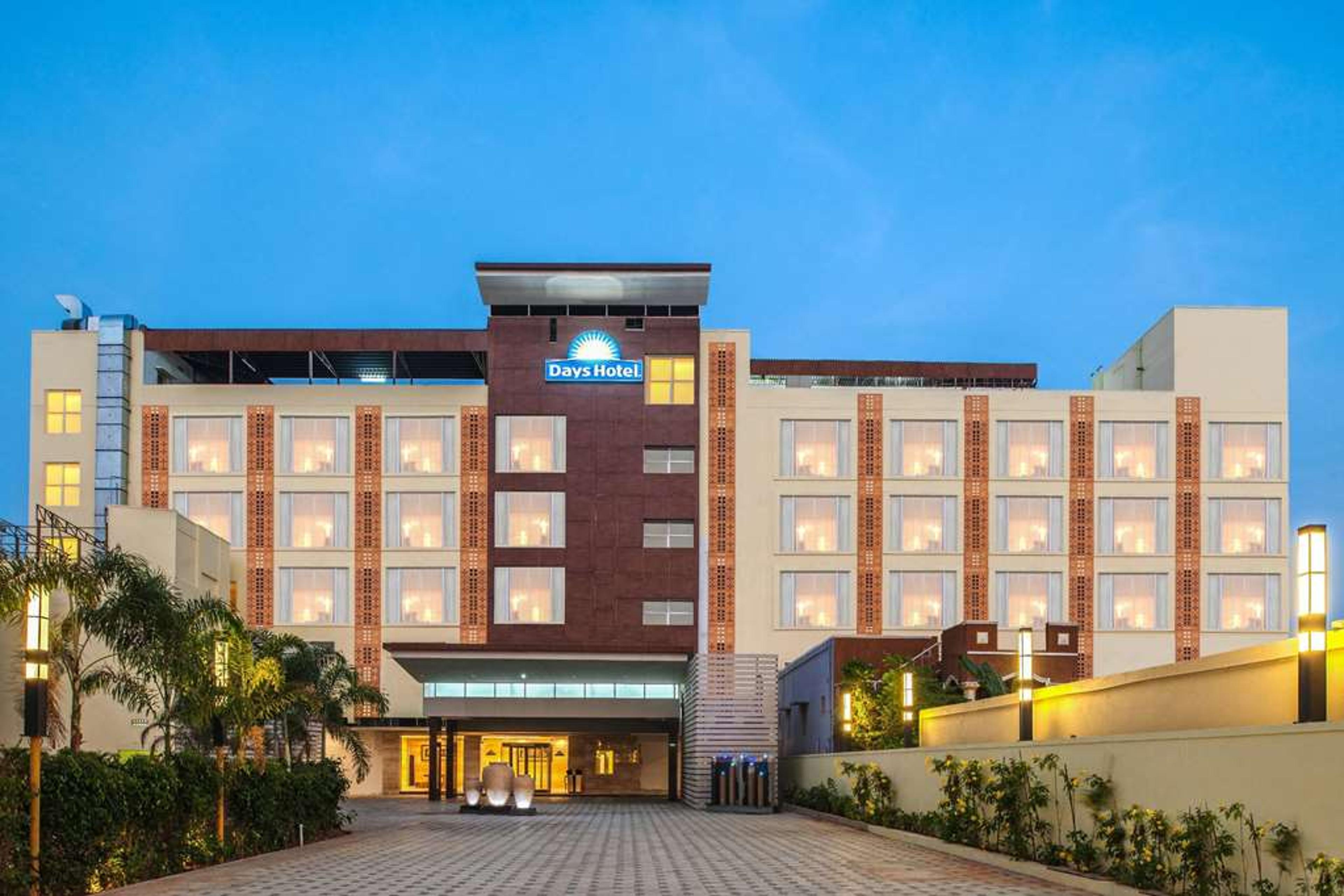 DAYS HOTEL CHENNAI OMR ROAD