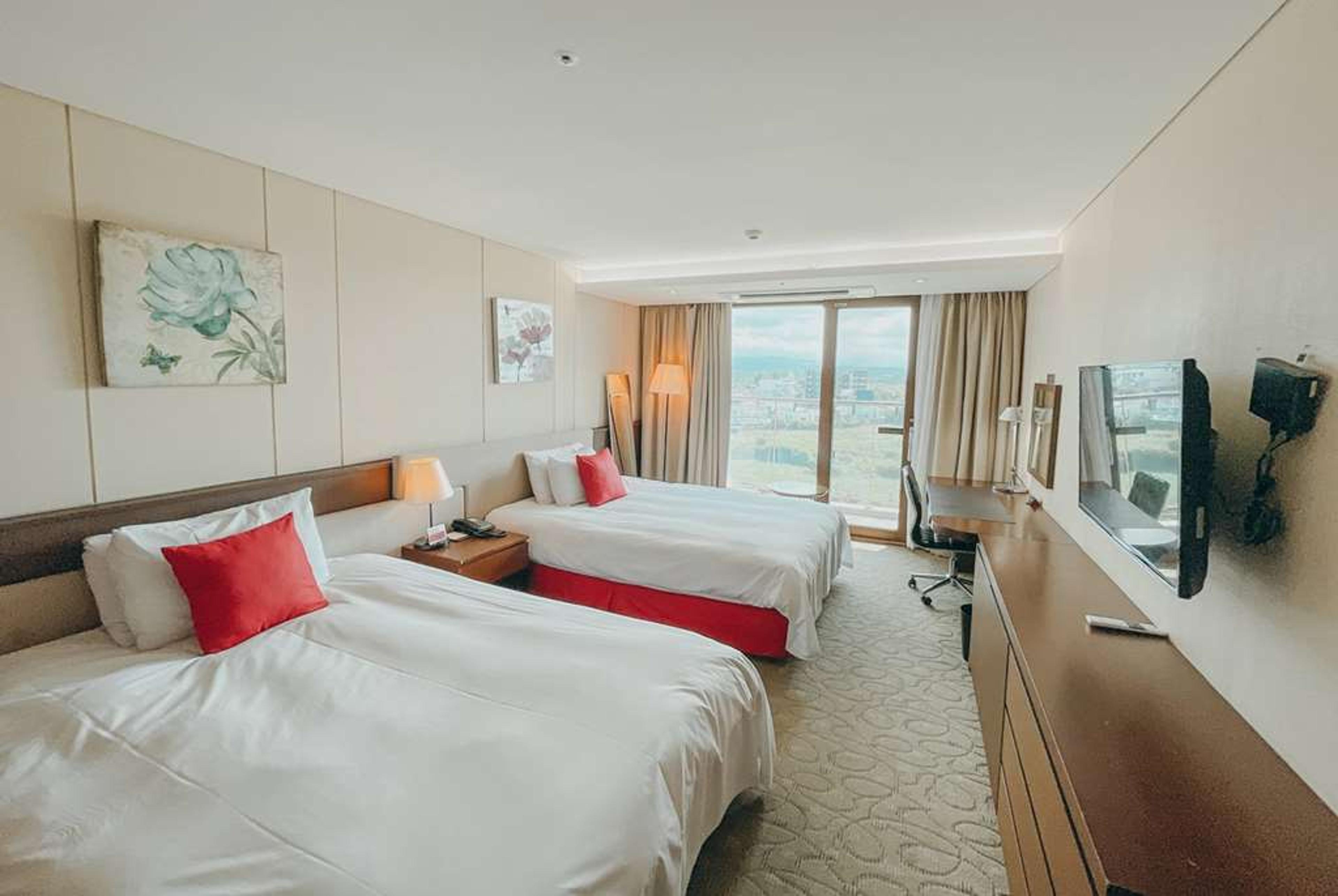 RAMADA BY WYNDHAM JEJU HAMDEOK