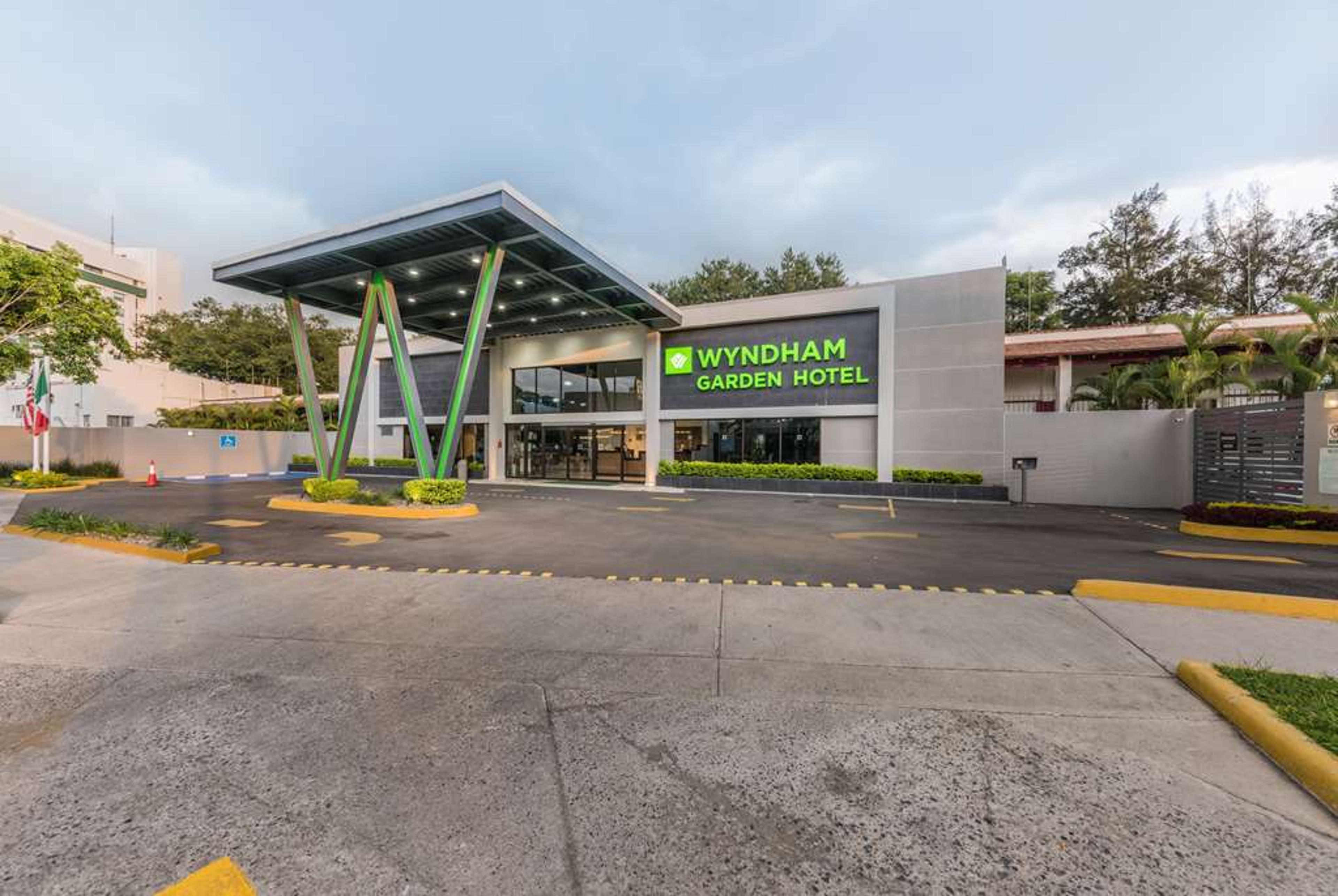 WYNDHAM GARDEN GUADALAJARA EXPO