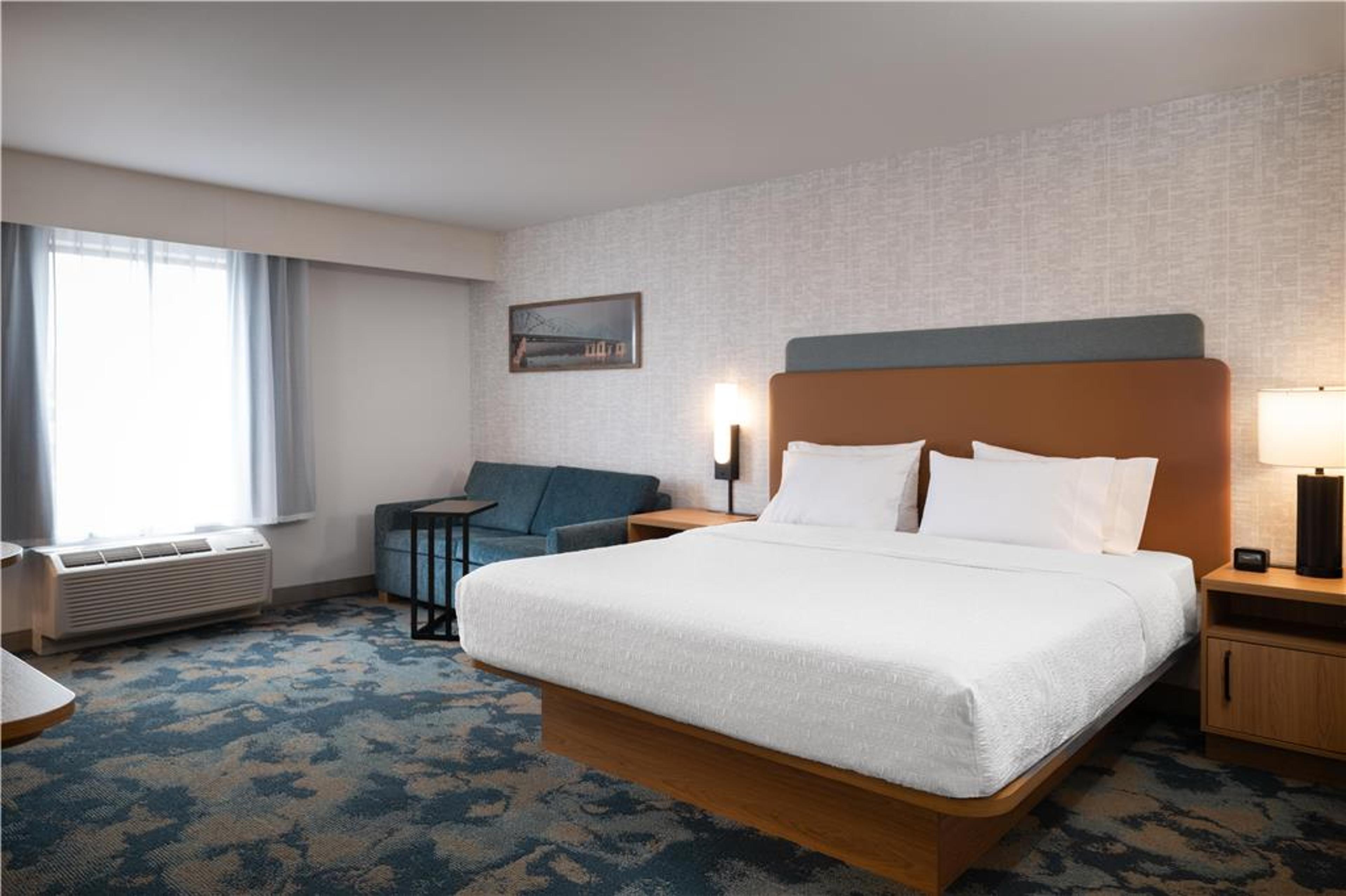 HAMPTON SUITES LA CROSSE DOWNTOWN