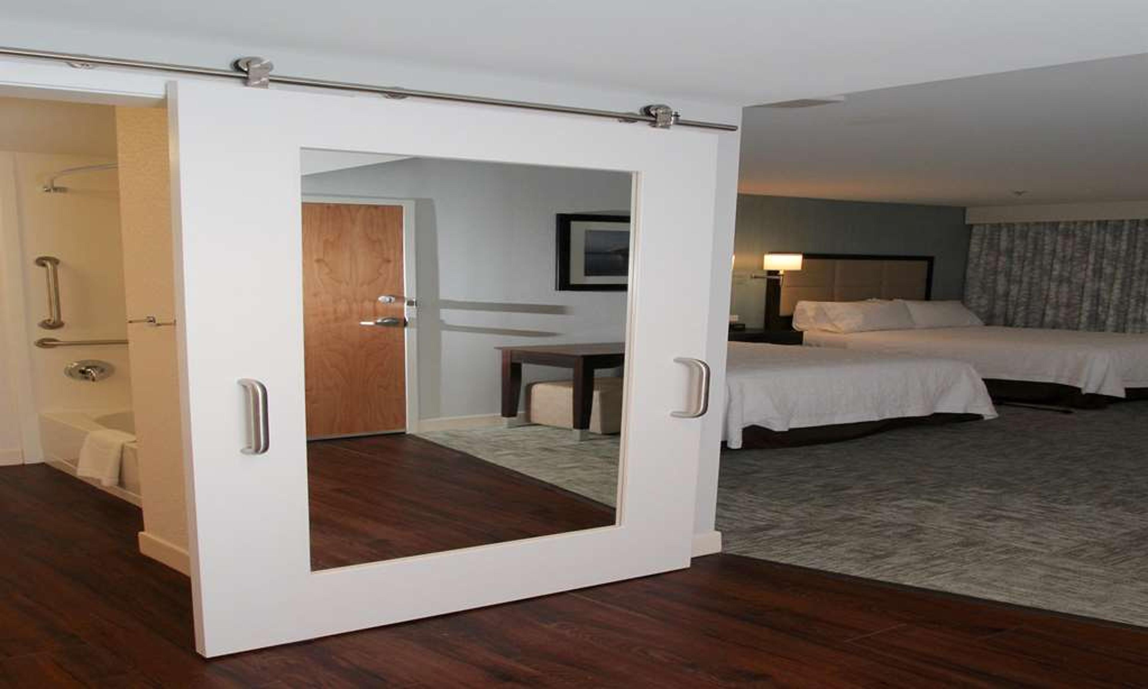 HAMPTON INN SUFFOLK