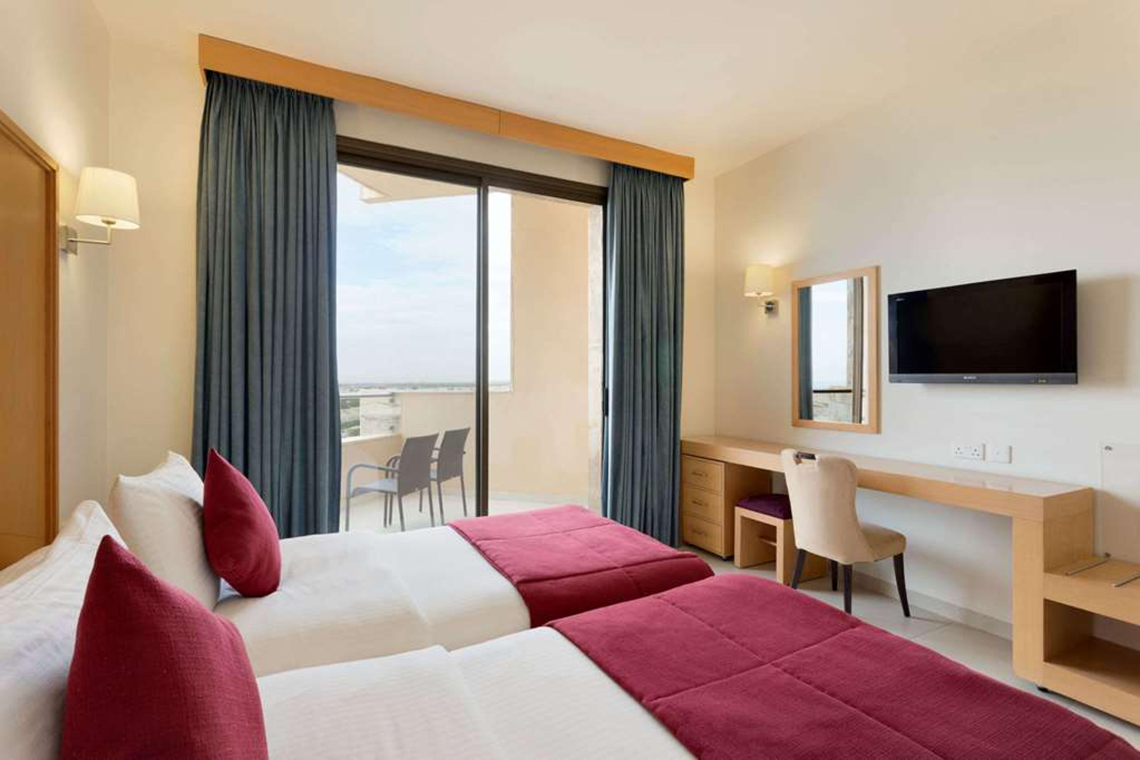 RAMADA RESORT DEAD SEA