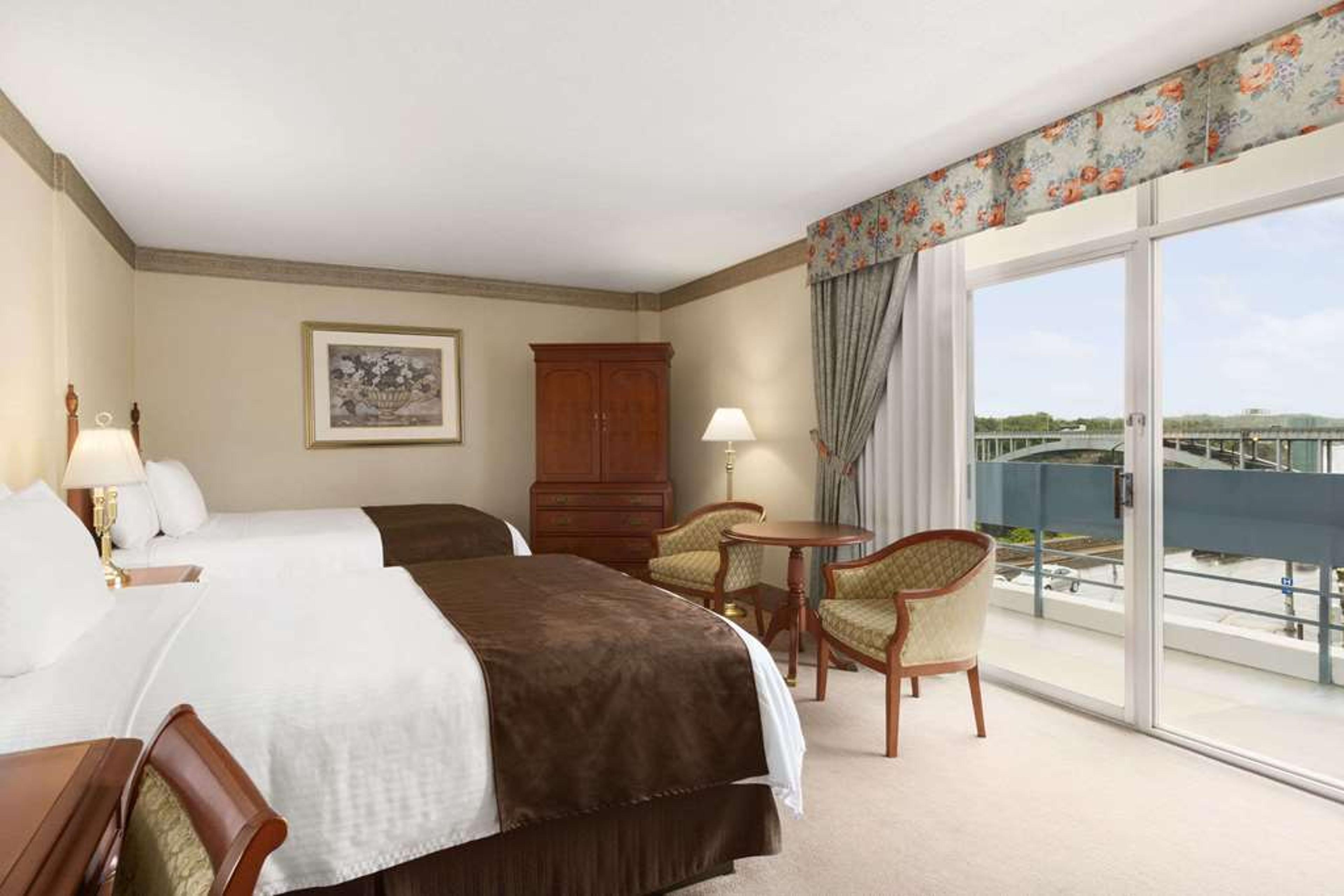 TRAVELODGE HOTEL NIAGARA FALLS