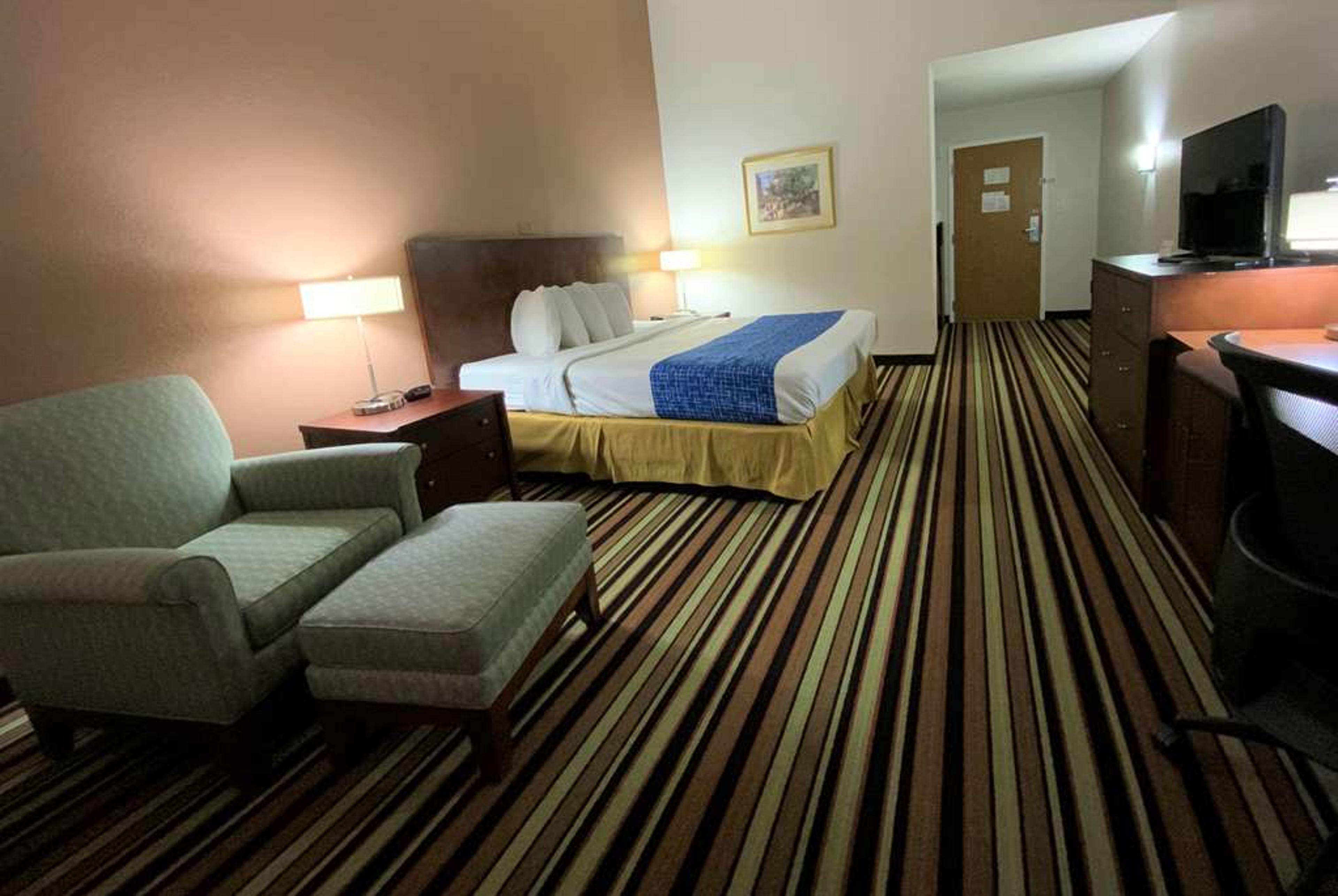 TRAVELODGE BY WYNDHAM WYTHEVILLE