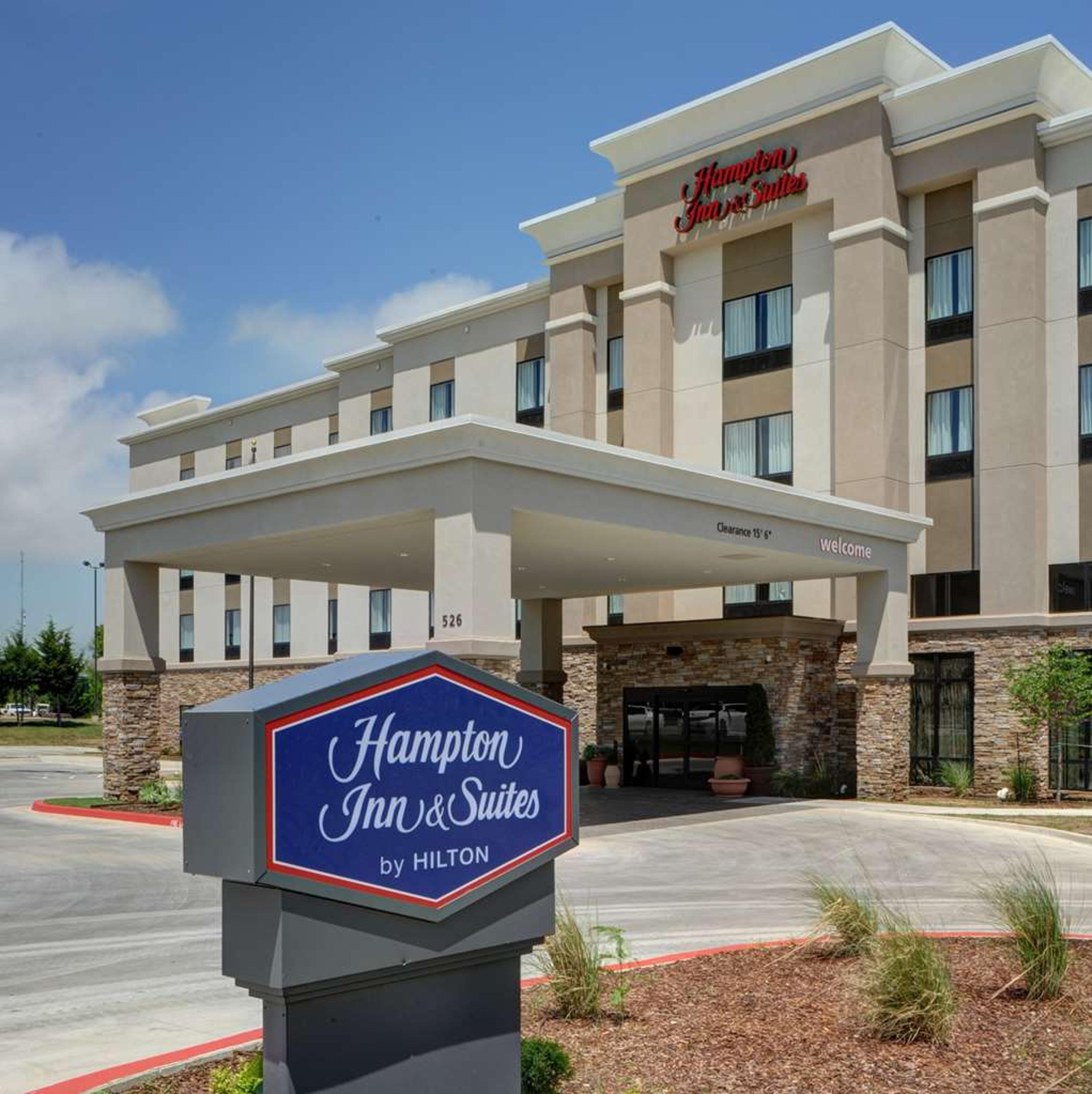 HAMPTON INN AND SUITES ARDMORE