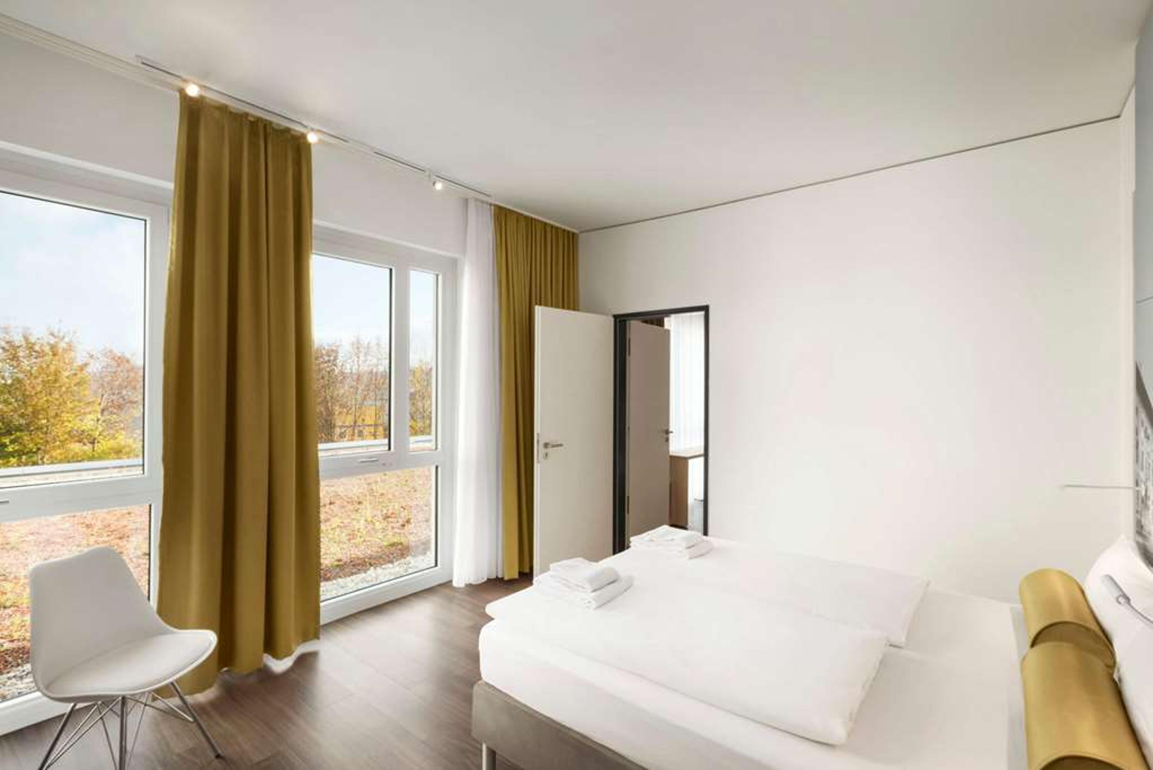 SUPER 8 MUNICH CITY NORTH