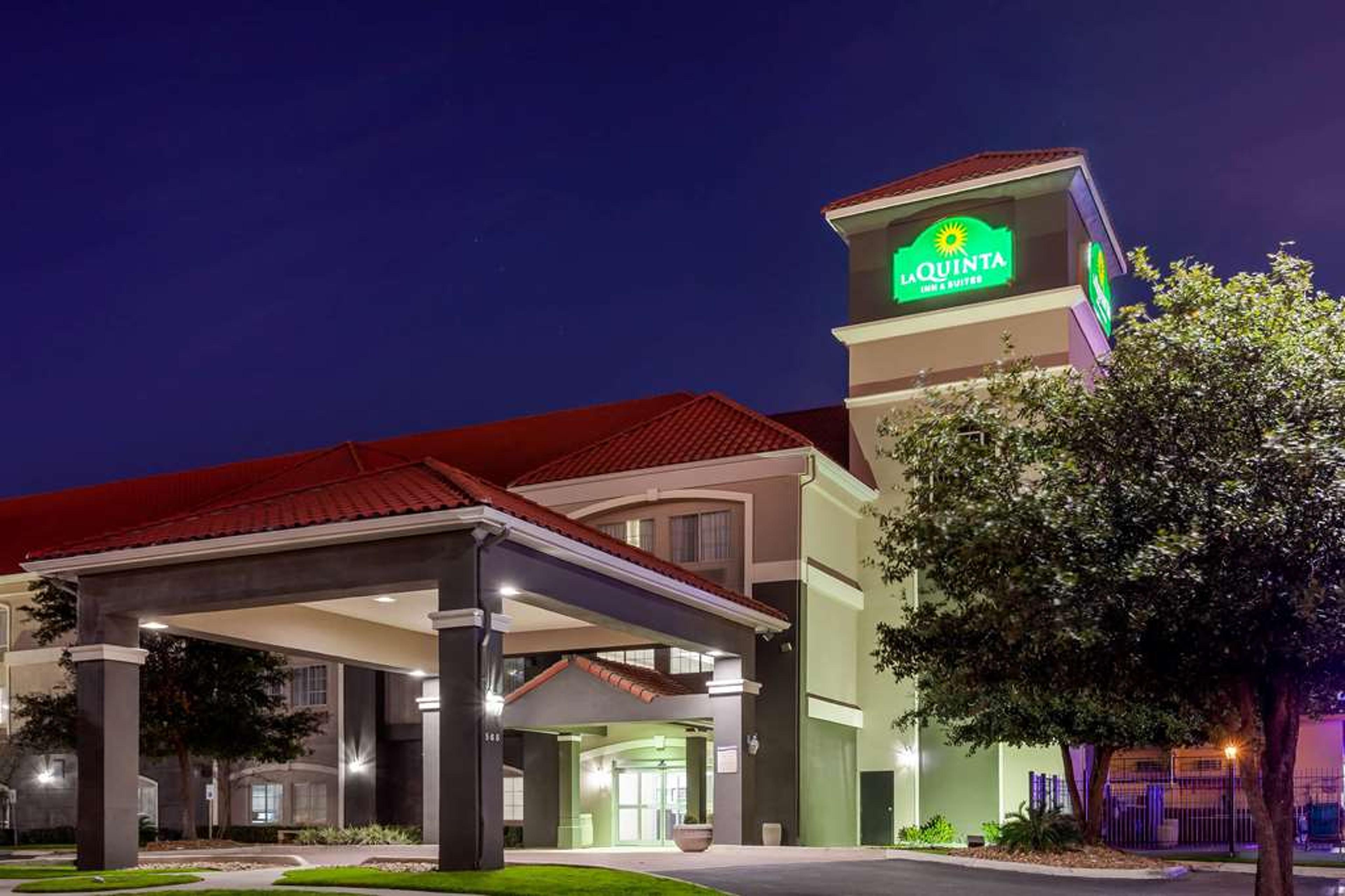LA QUINTA INN STE NEW BRAUNFELS
