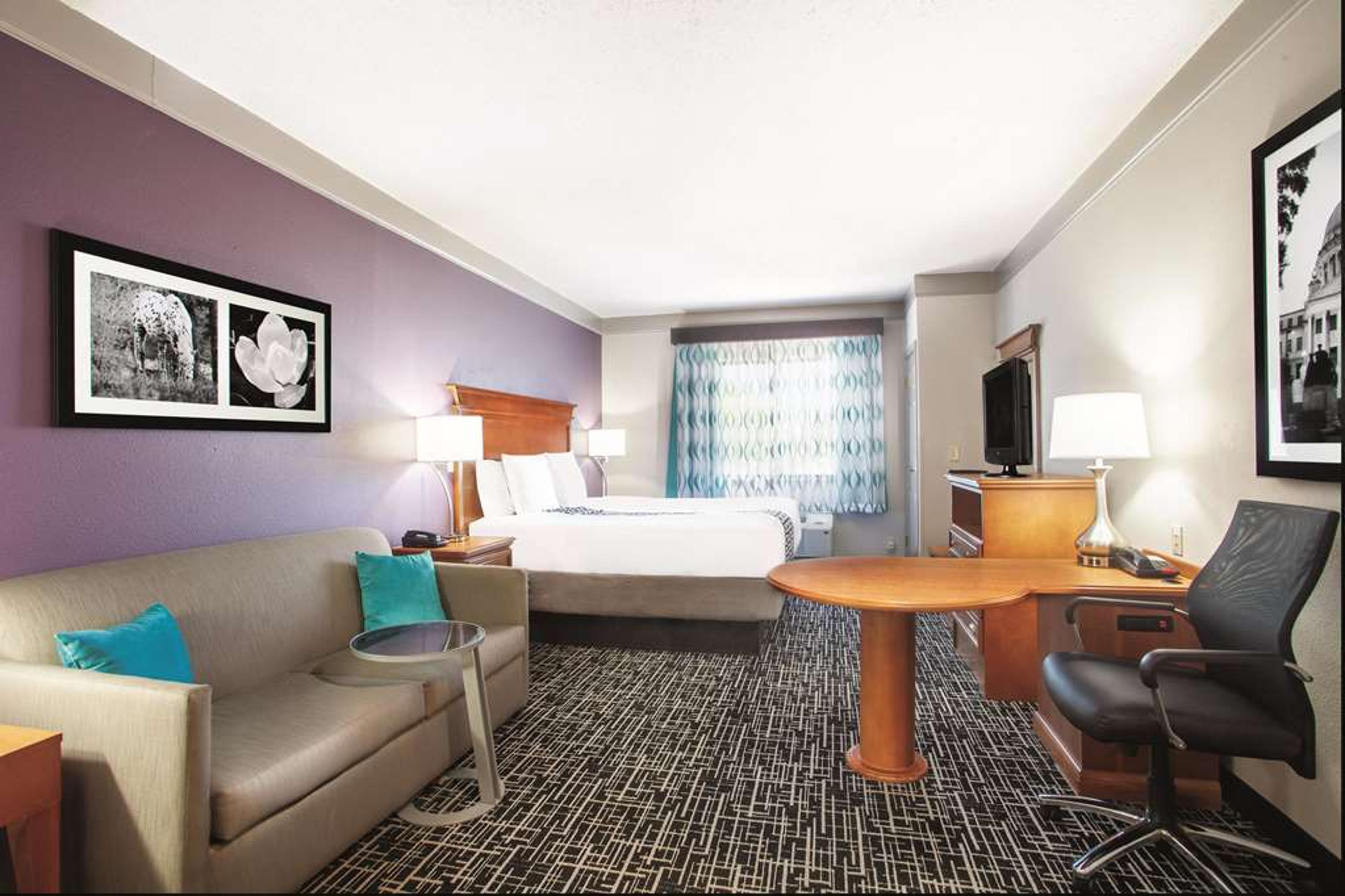 LA QUINTA INN STE JACKSON AIRPORT