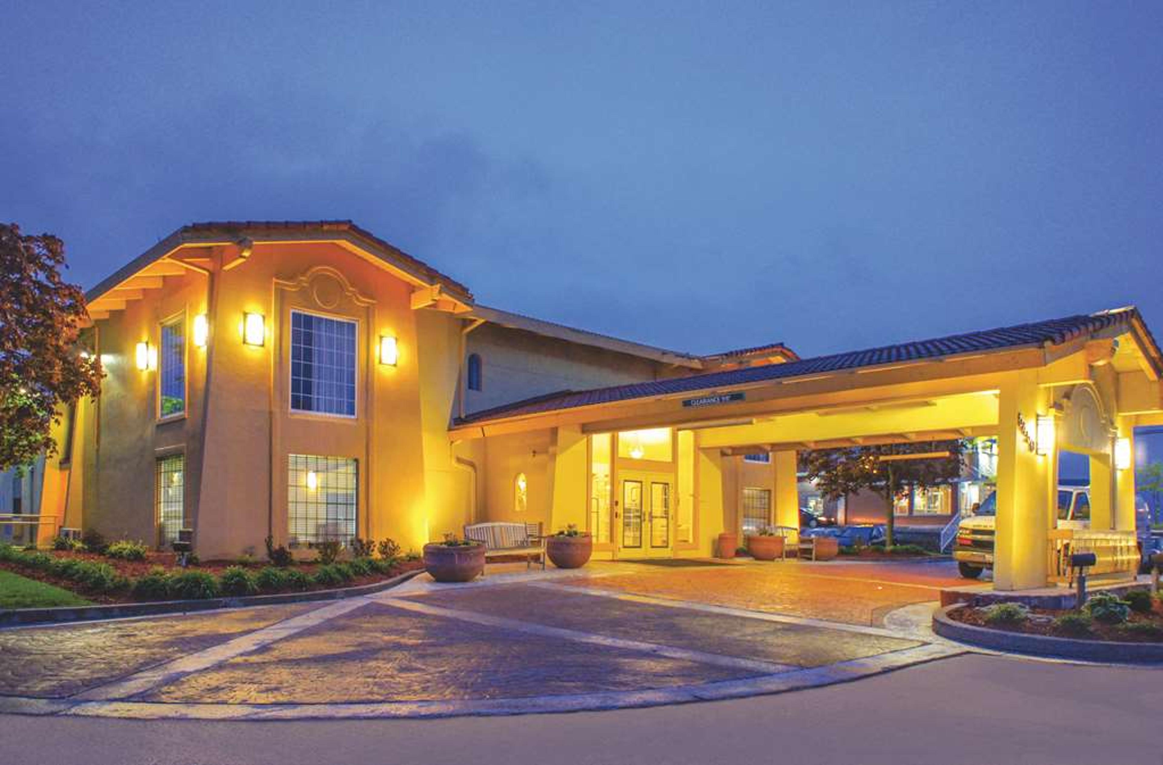 LA QUINTA INN MOLINE AIRPORT