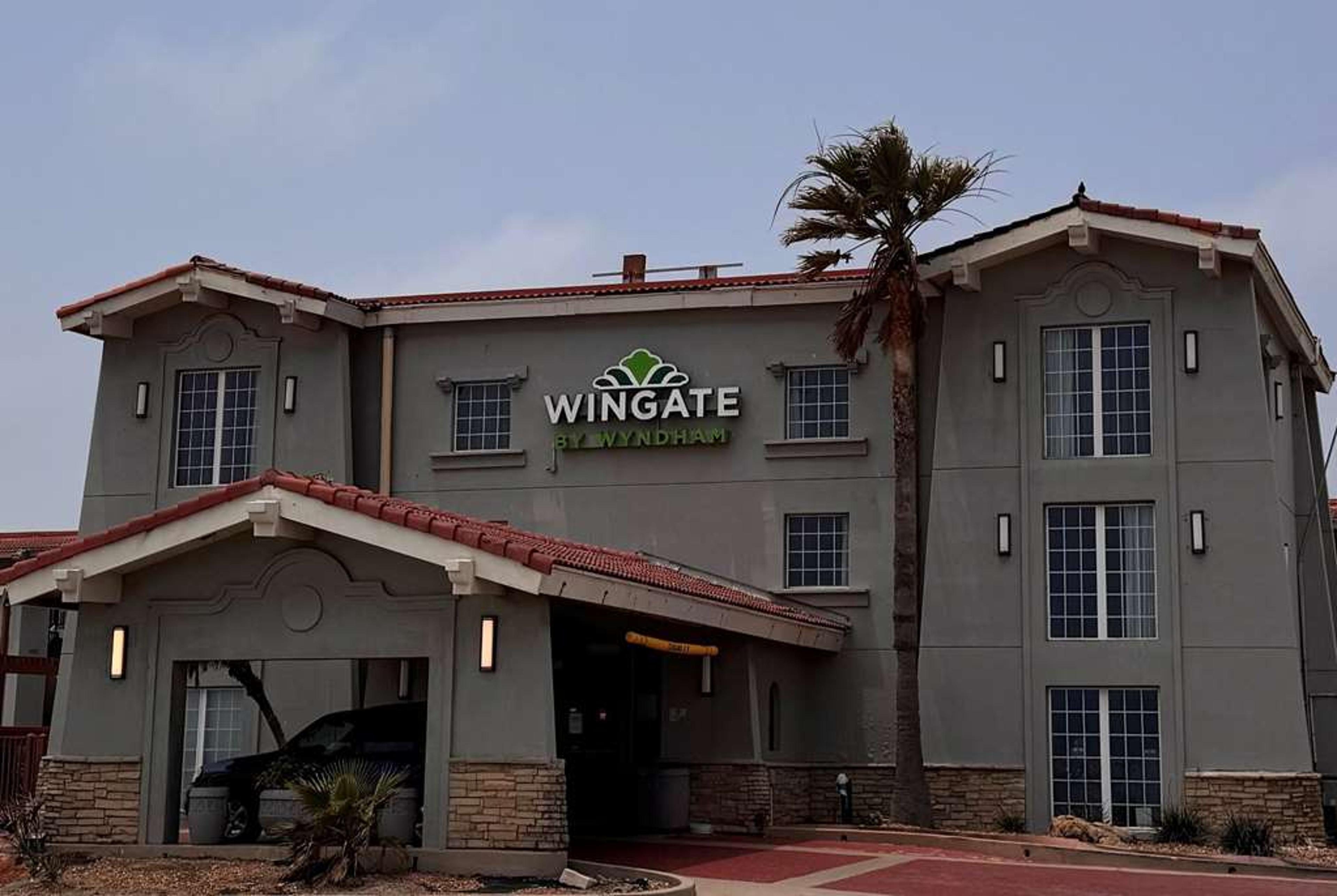 WINGATE BY WYNDHAM GALVESTON BEACH