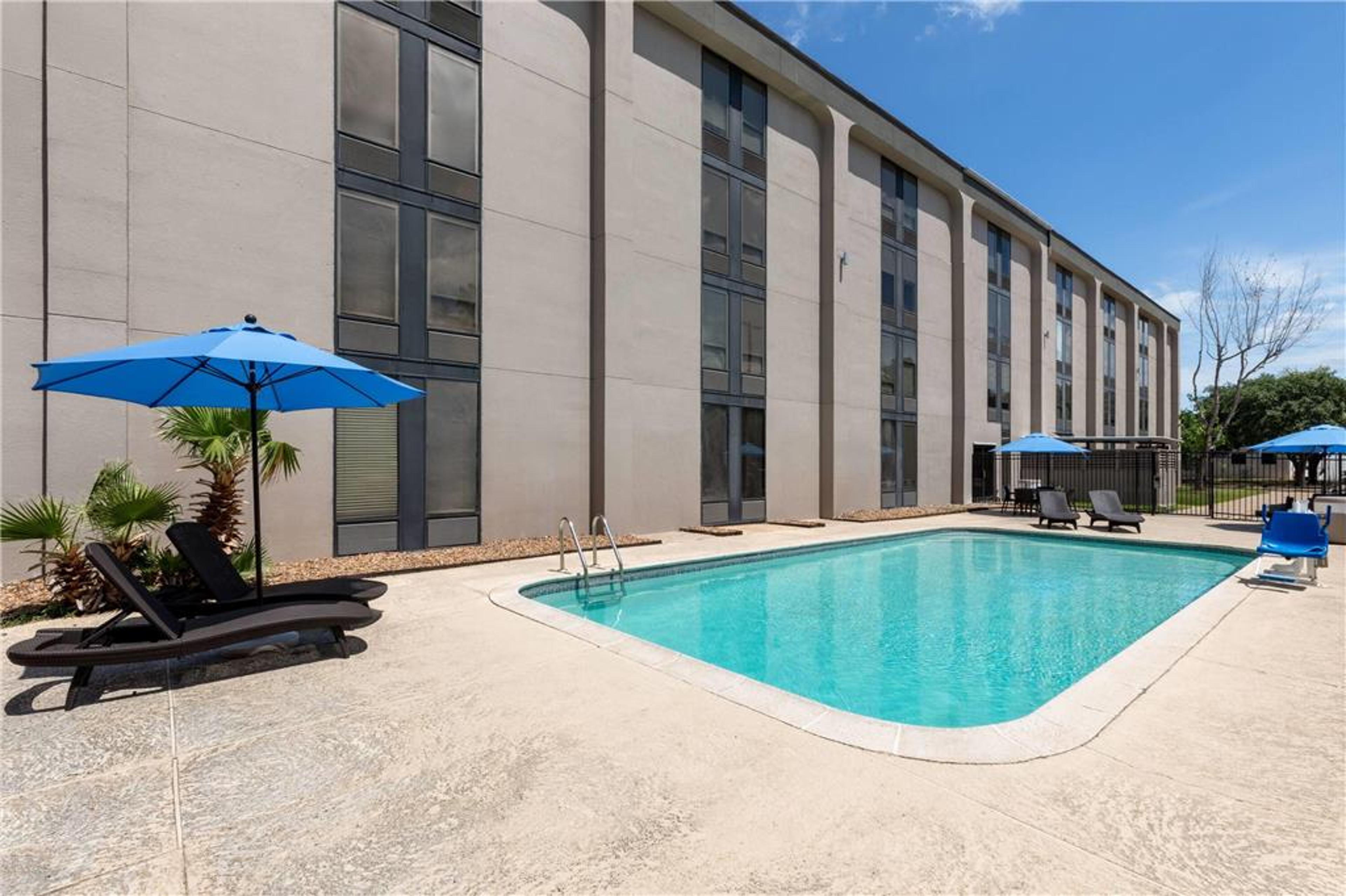 Hotel Photo 3