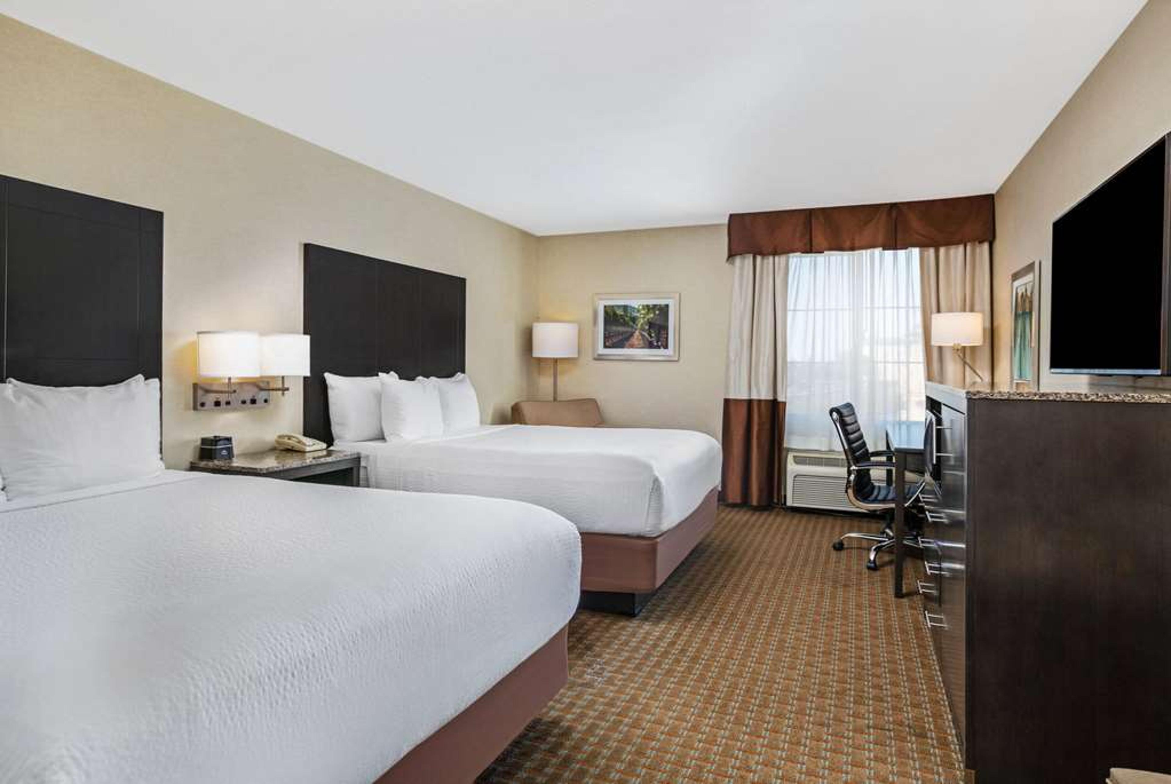 LA QUINTA INN STE PASO ROBLES
