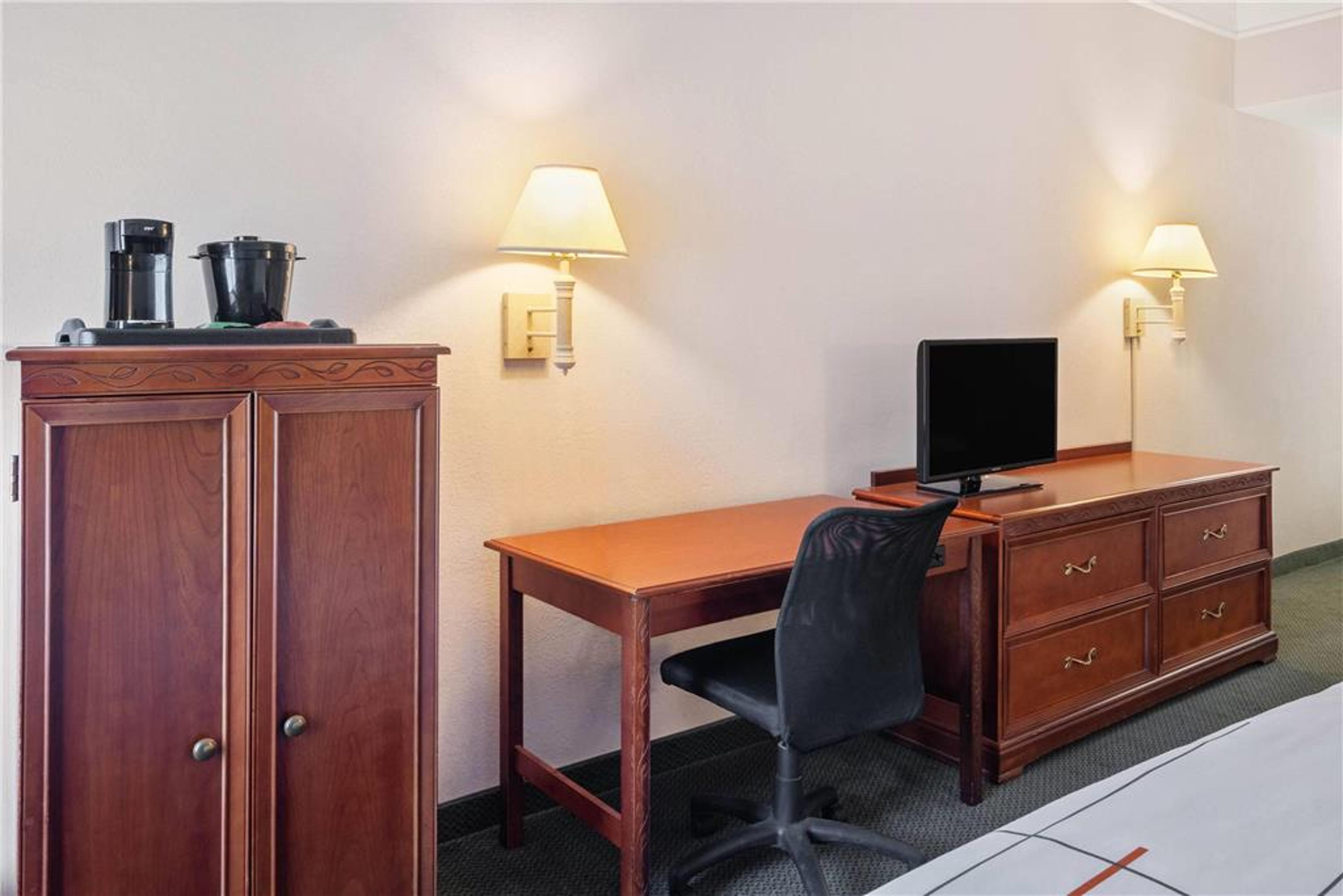 LA QUINTA INN STE FORT MYERS AP