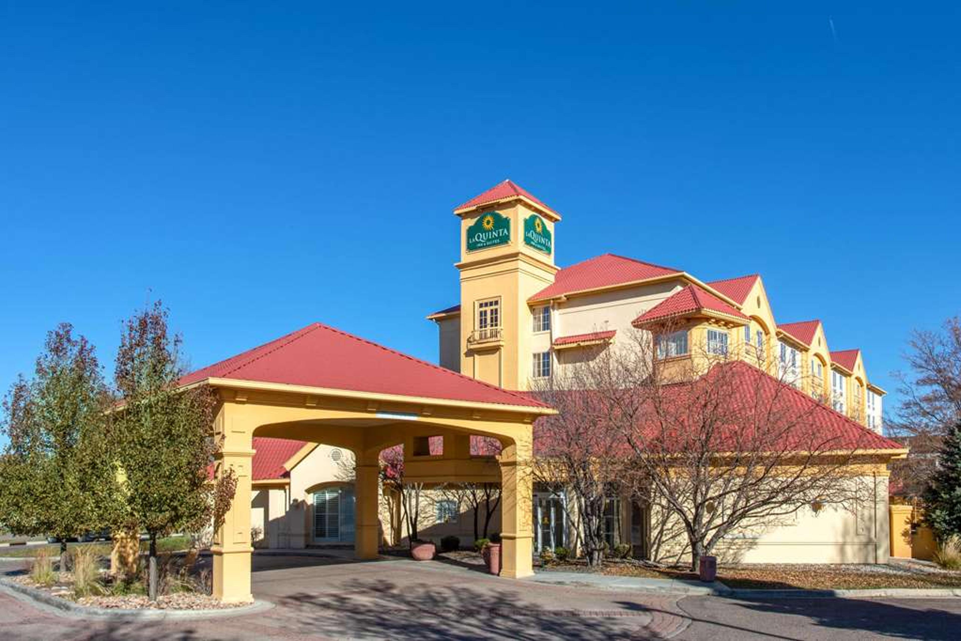 LA QUINTA INN STE SW LAKEWOOD