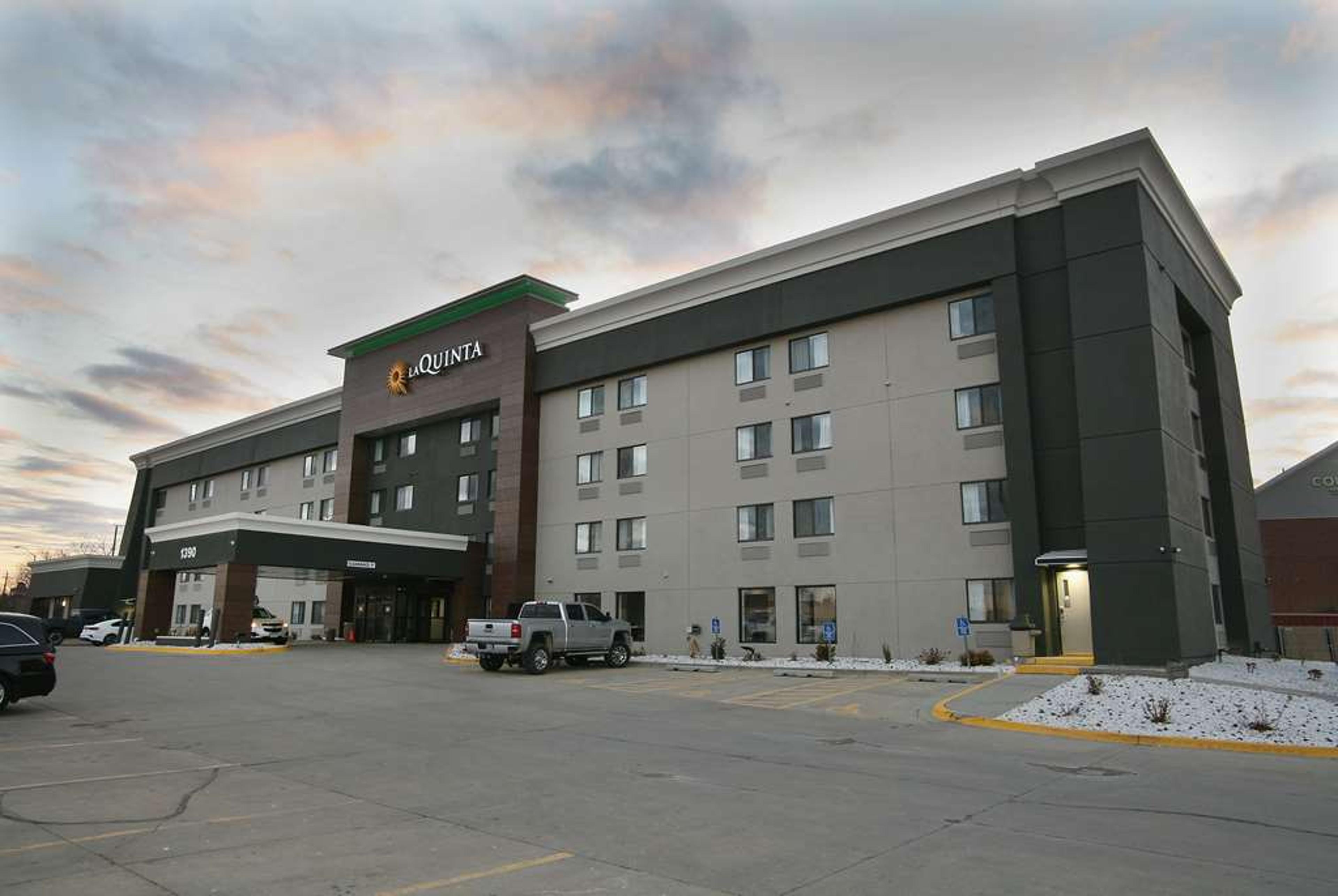 LA QUINTA INN STE WEST CLIVE