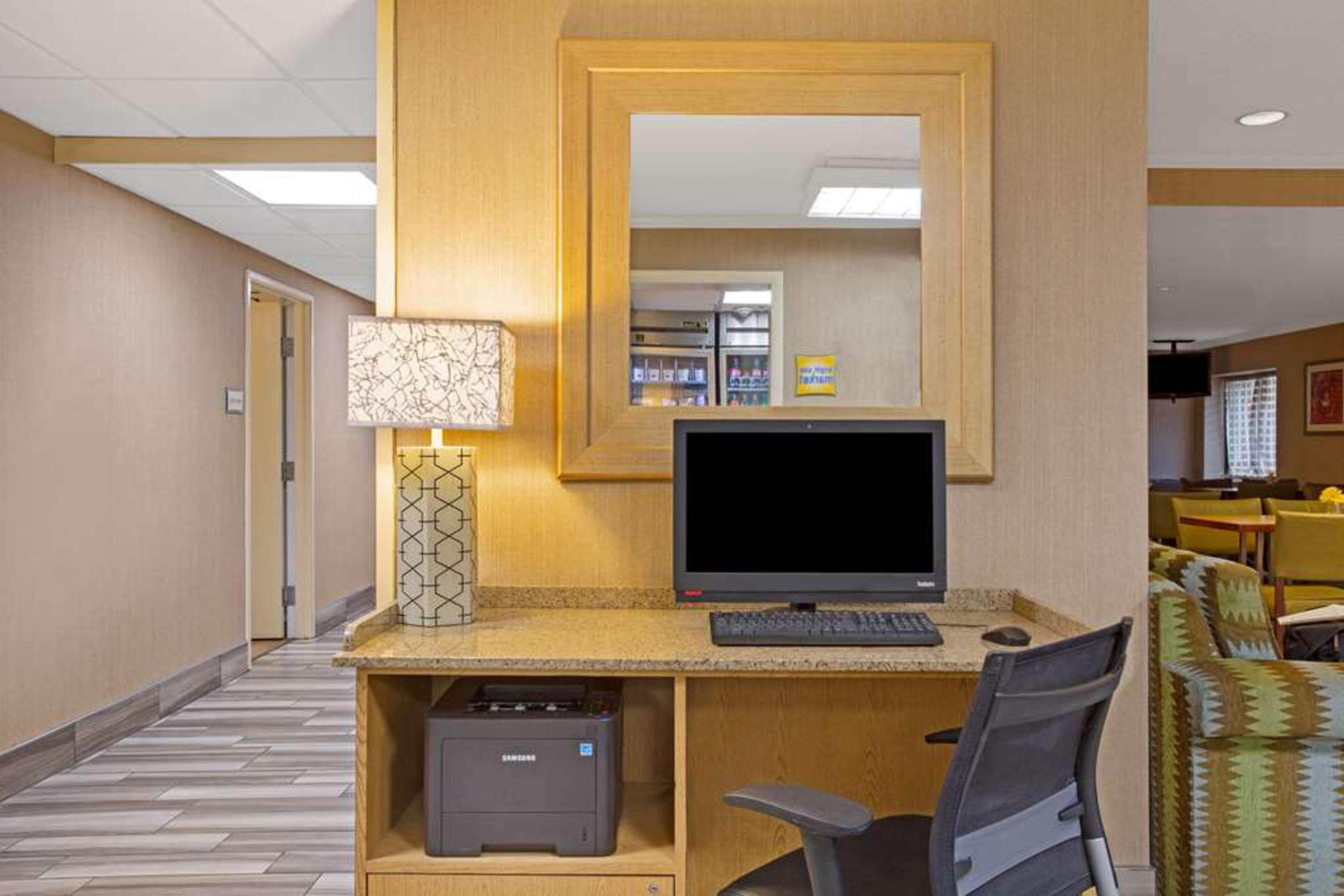 Hotel Photo 5