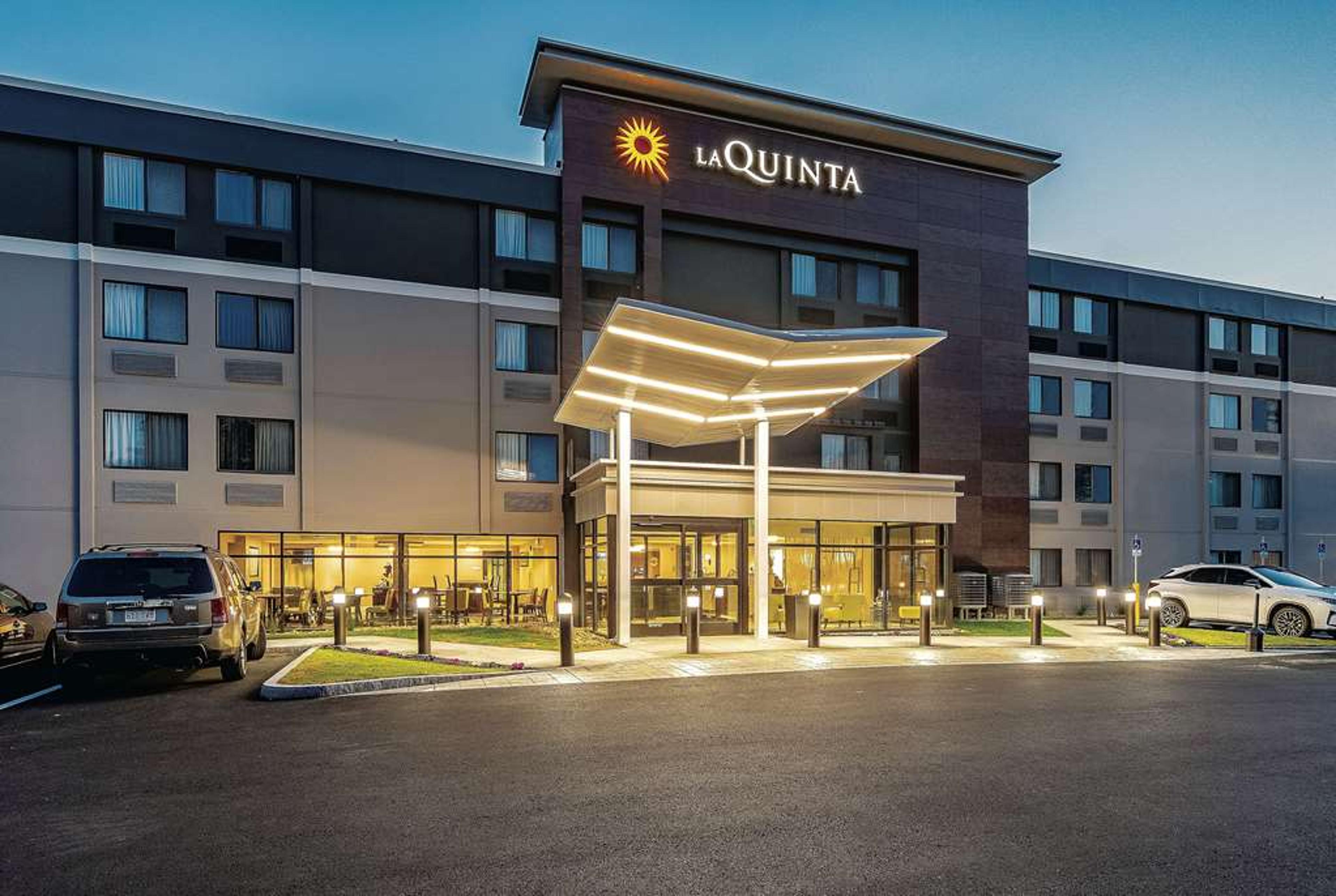 LA QUINTA INN AND SUITES SALEM