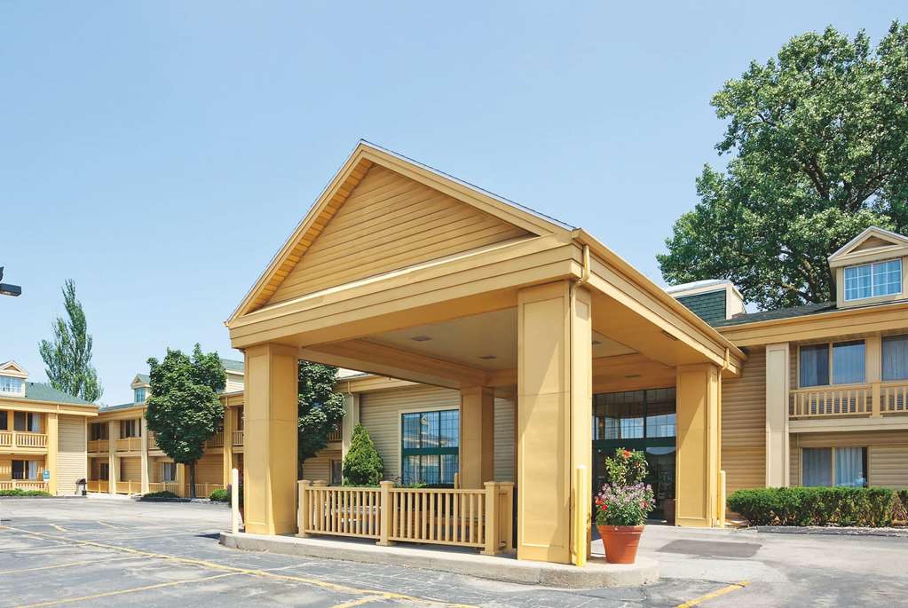 LA QUINTA INN OSHKOSH