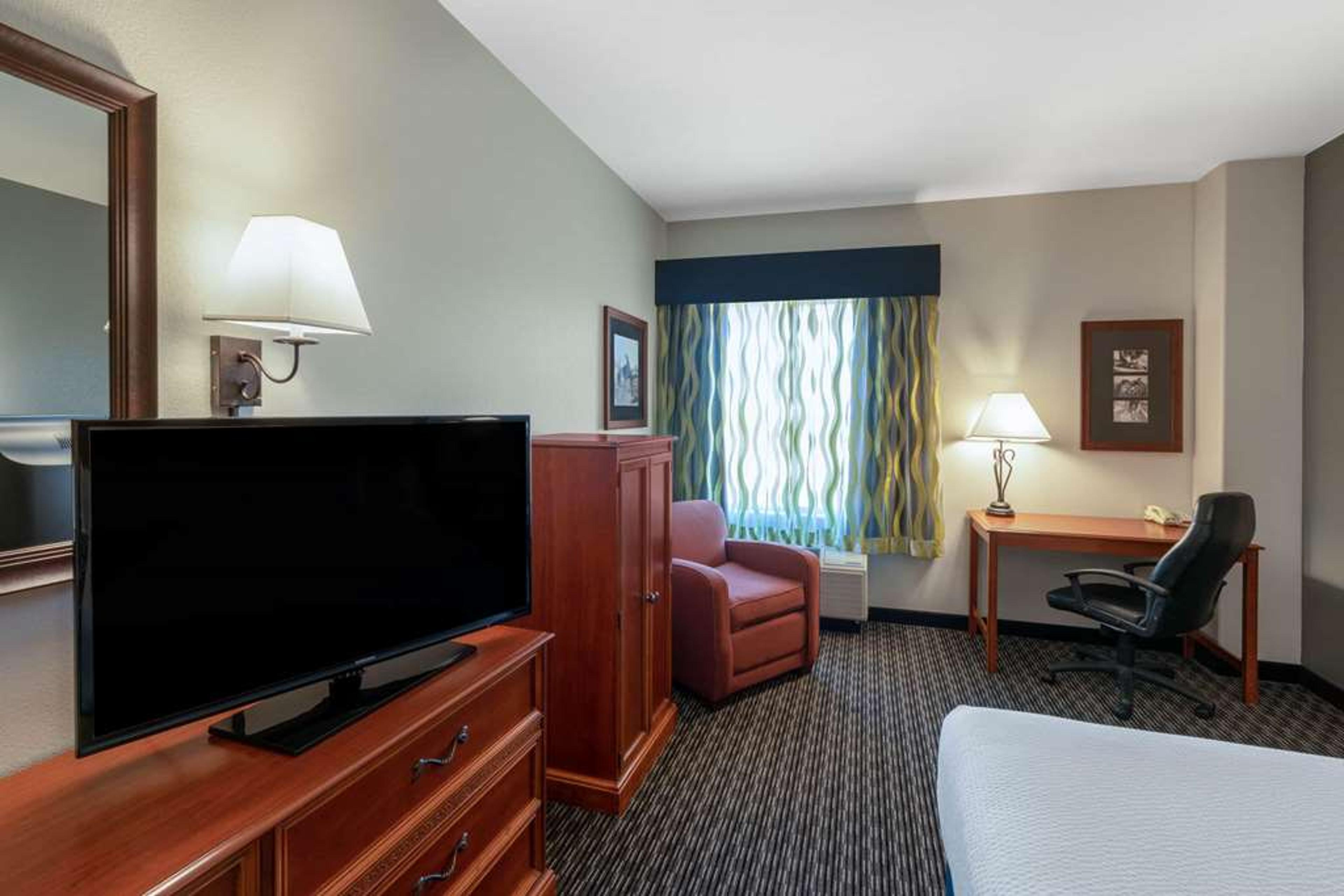 LA QUINTA INN STE RIFLE