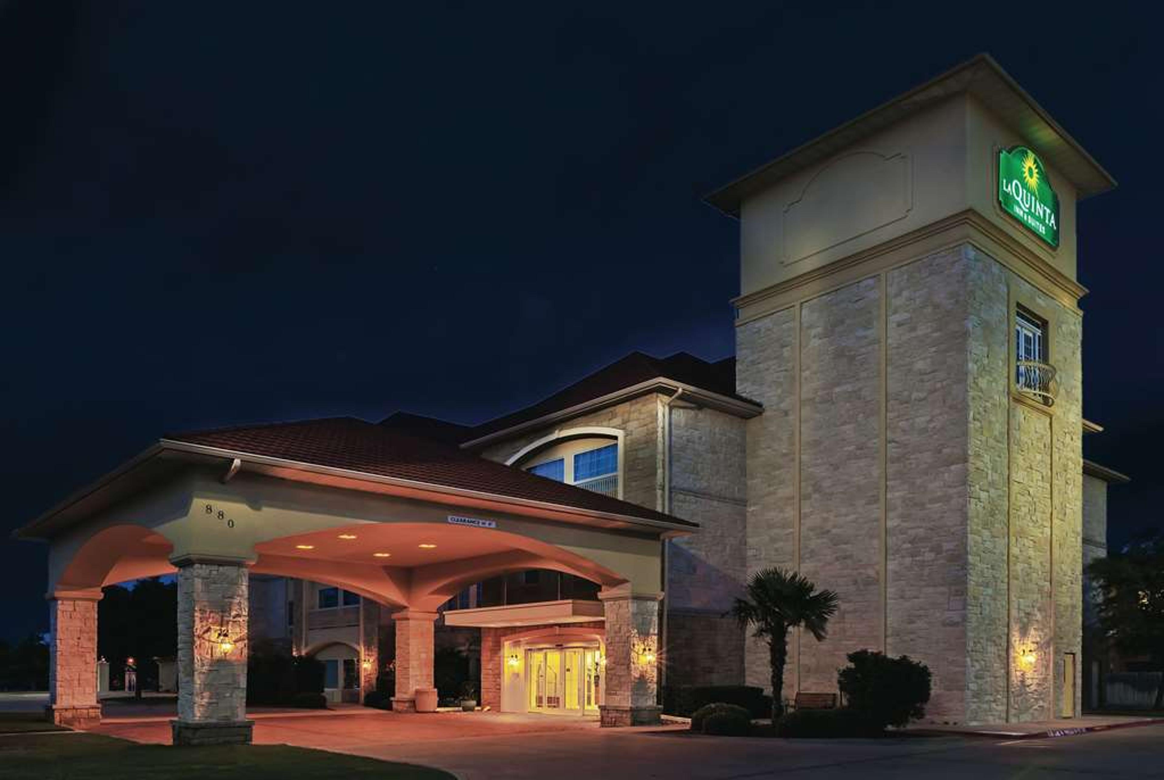 LA QUINTA INN AND SUITES GRANBURY